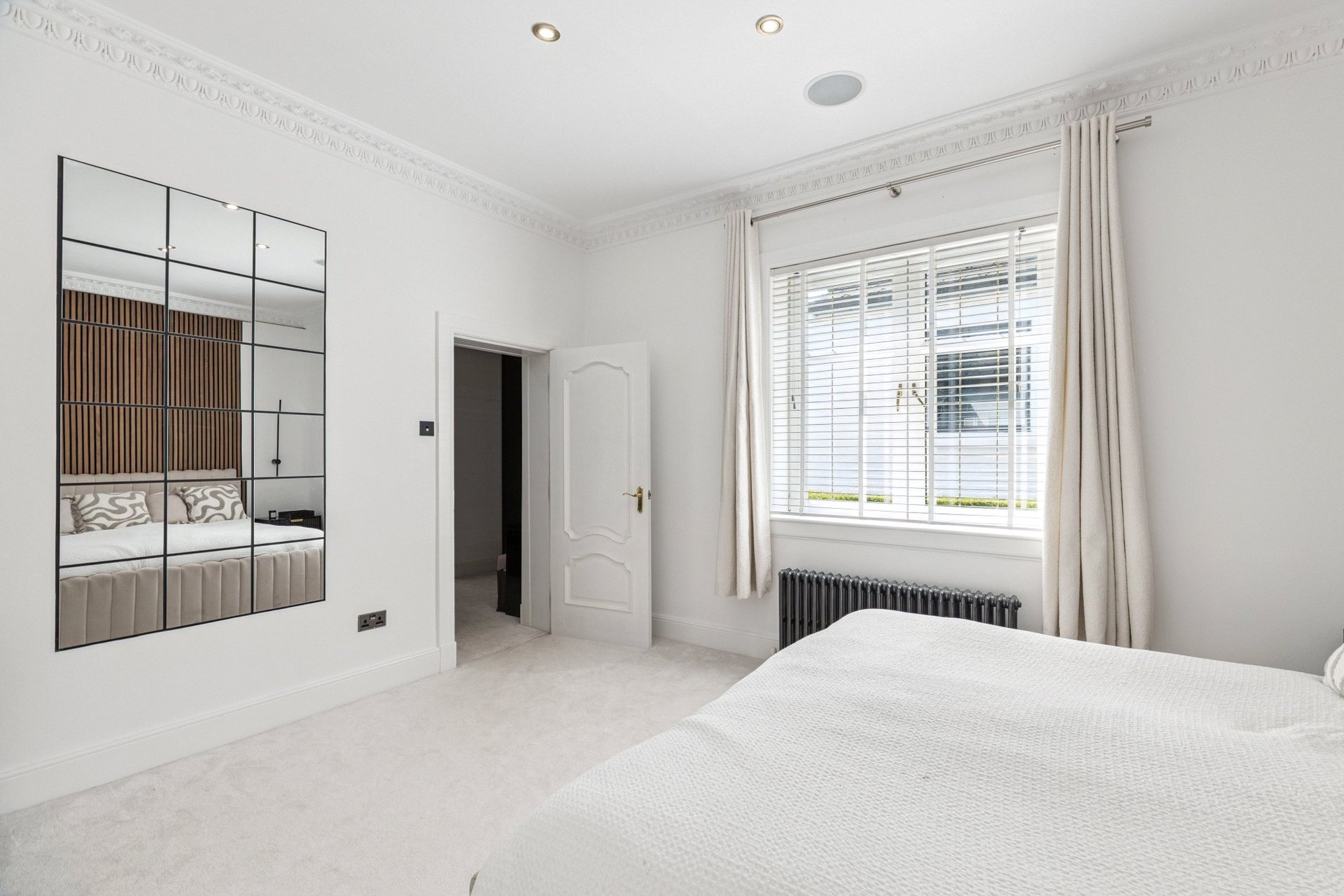 53 Ayr Road, Whitecraigs, Glasgow, G46 6SR - Picture #36