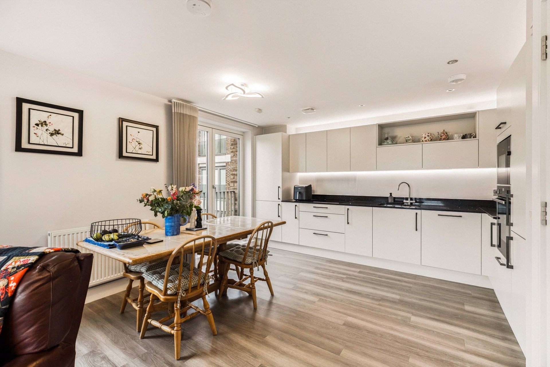 Flat 1/2, 2 Eastwoodhill Grove, Giffnock, Glasgow, East Renfrewshire, G46 6BB - Picture #12