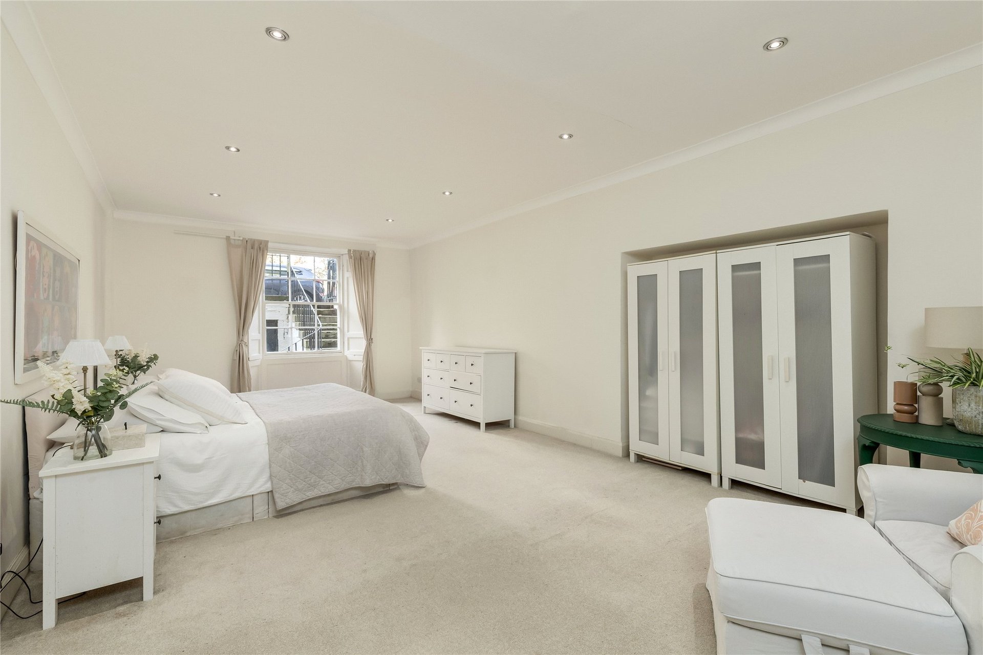 21 Royal Circus, Edinburgh, EH3 6TL - Picture #18