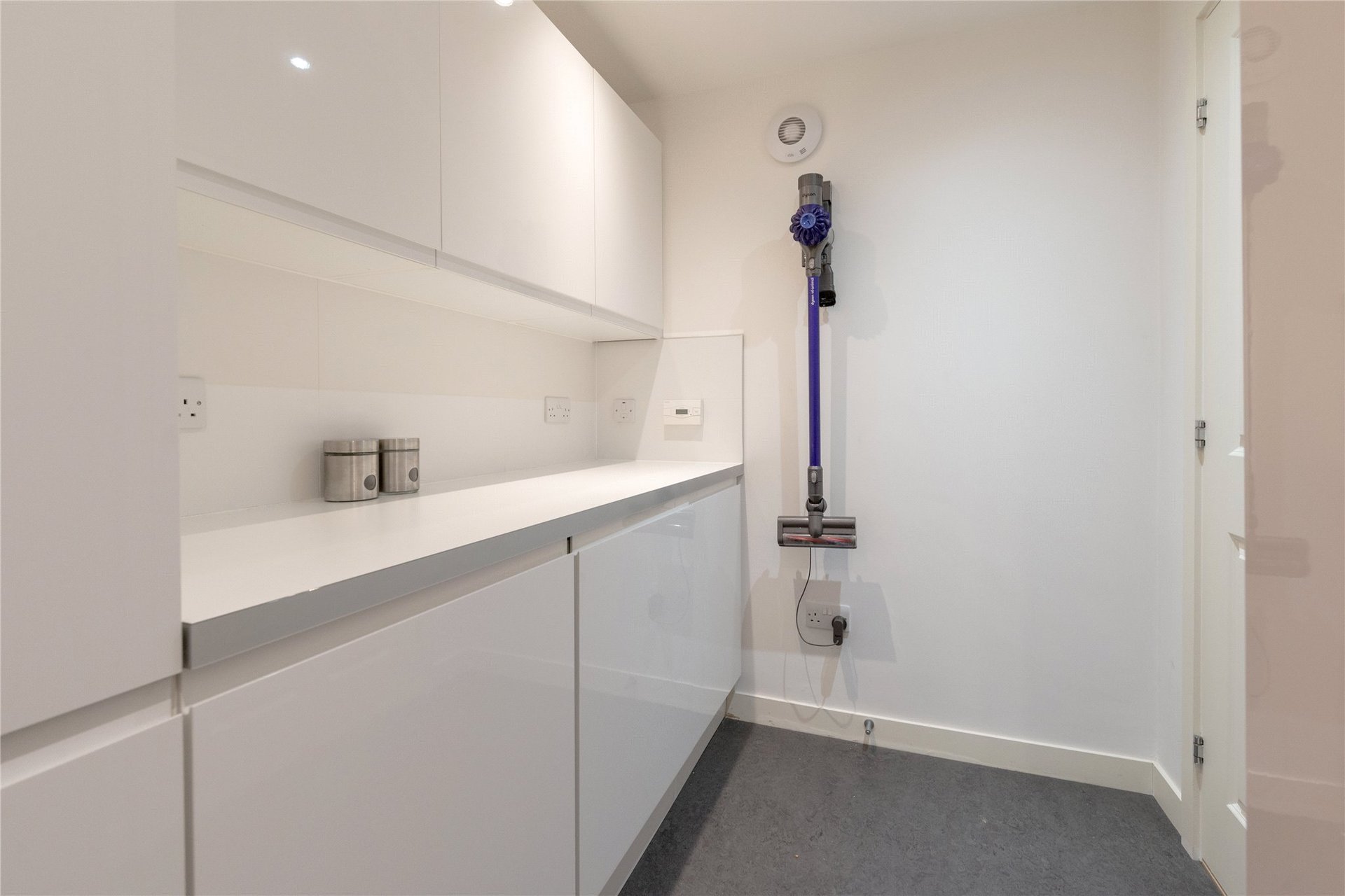 Flat 2, 9 Duncan Place, Edinburgh, Midlothian, EH6 8HW - Picture #6