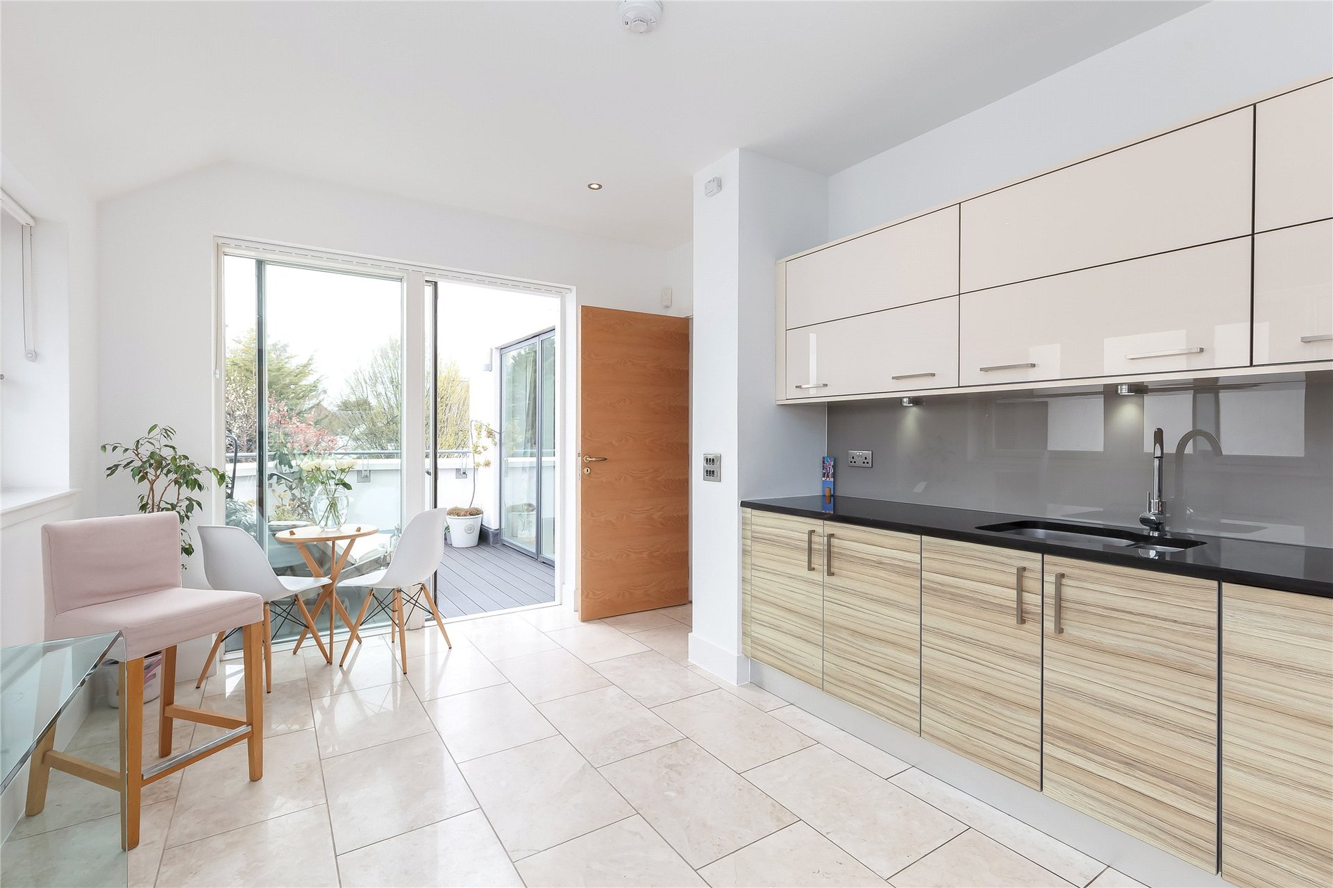 32 Brighouse Park Cross, Cramond, Edinburgh, EH4 6GZ - Picture #10