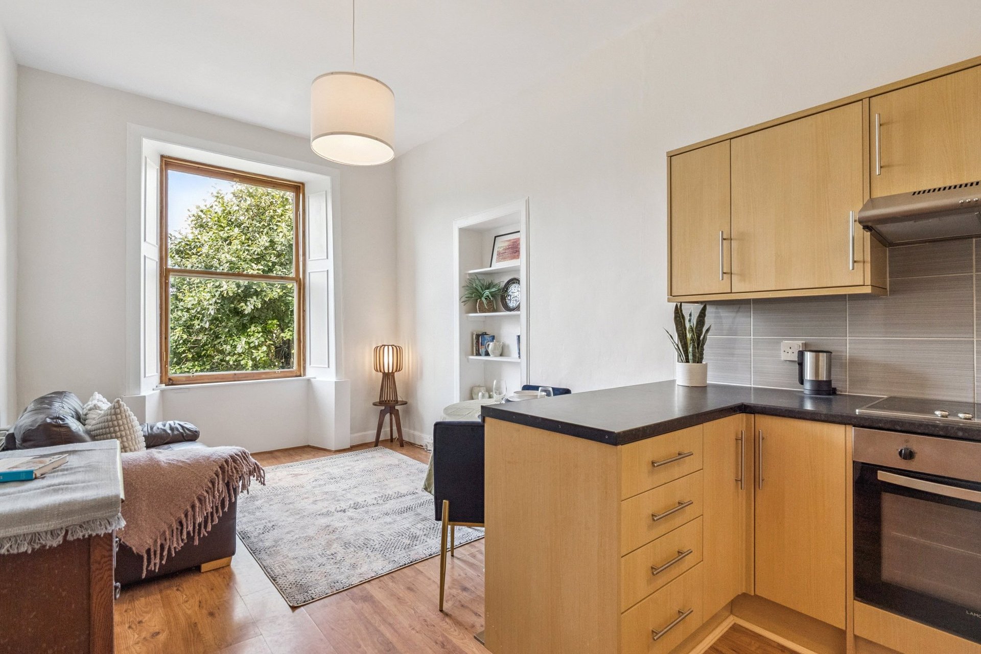 2F1, 5 Thistle Place, Edinburgh, Midlothian, EH11 1JH - Picture #2