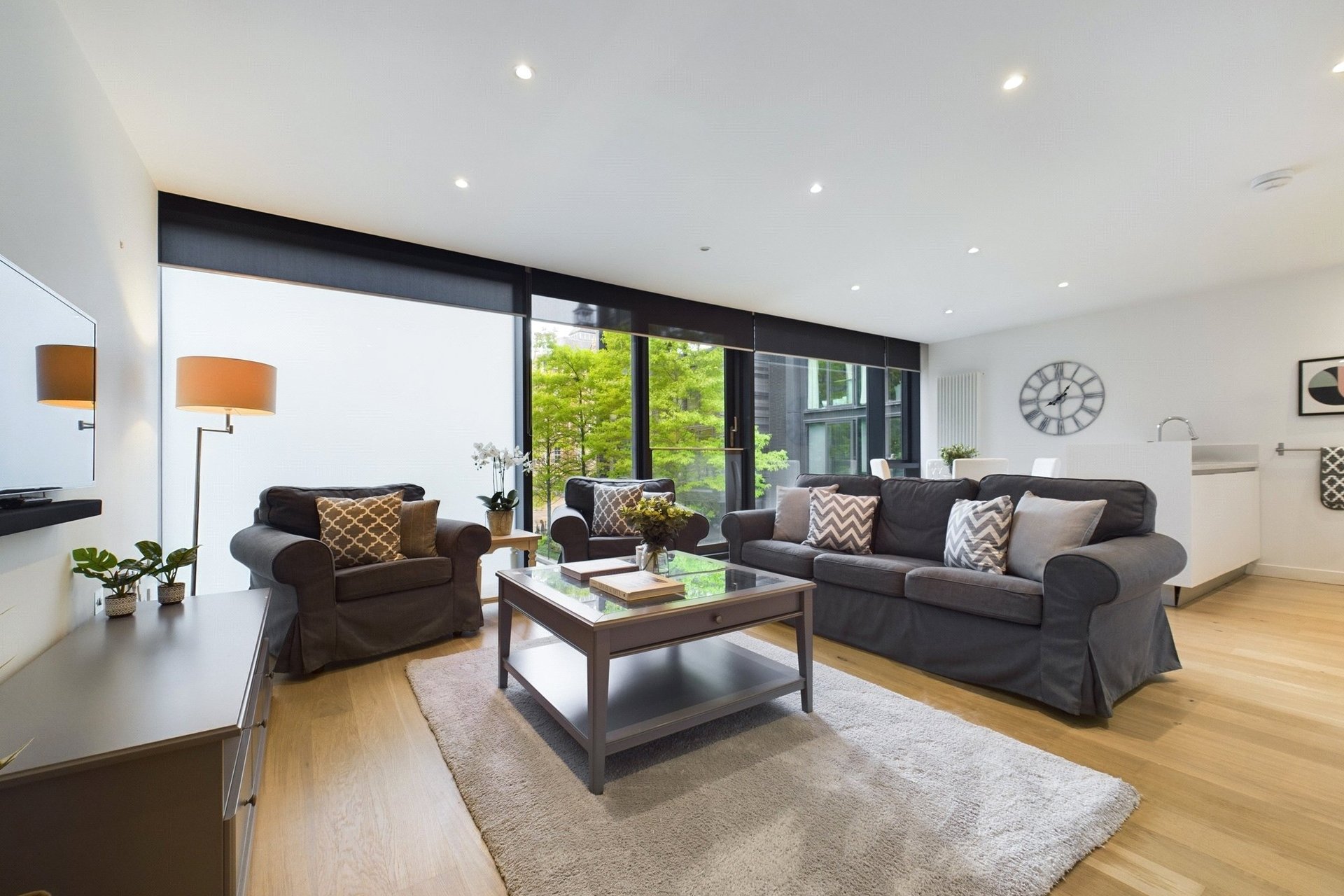 Flat 3, 34 Simpson Loan, Edinburgh, Midlothian, EH3 9GF - Picture #2