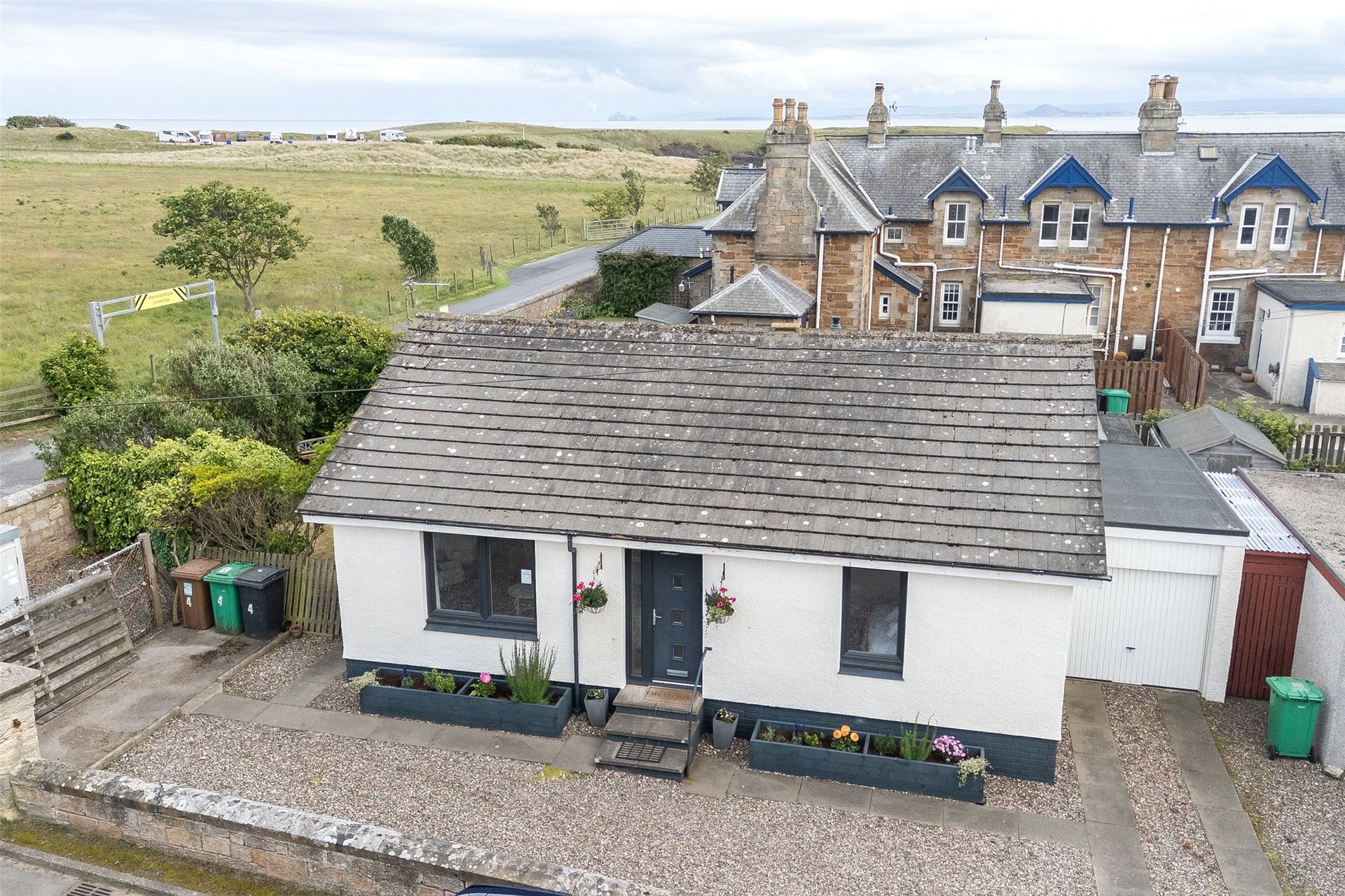 4 Admiralty Lane, Elie, Leven, Fife, KY9 1BJ - Picture #2