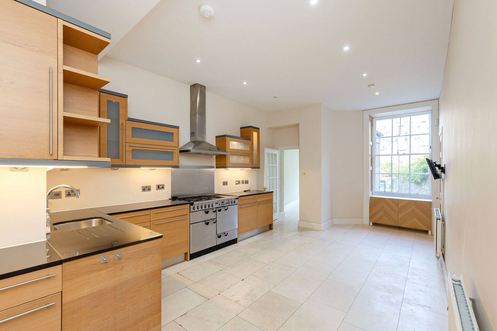 Flat 1 (GF), 6 Clarendon Crescent, Edinburgh, Midlothian, EH4 1PT - Picture #7