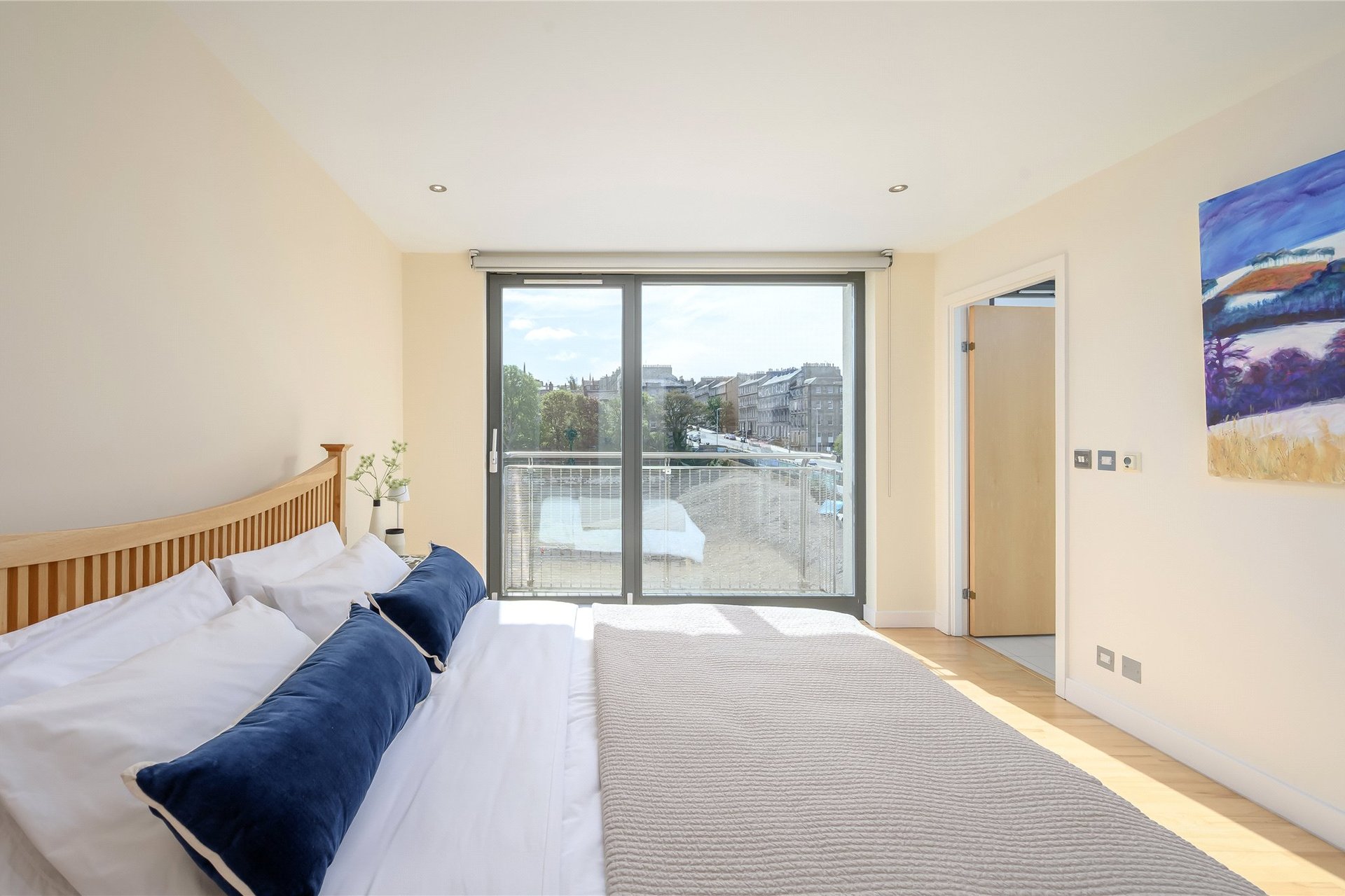 Flat 7, 2 Eyre Place, Edinburgh, EH3 5EP - Picture #11