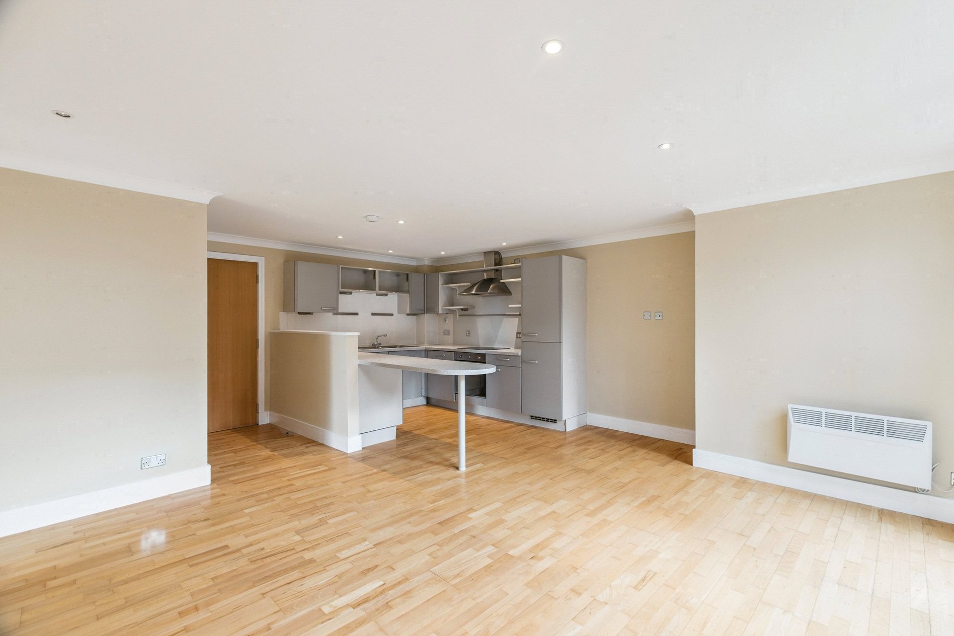 Flat 3/2 Block E Bridge Apartments, 350 Argyle Street, Glasgow City, G2 8NE - Picture #5