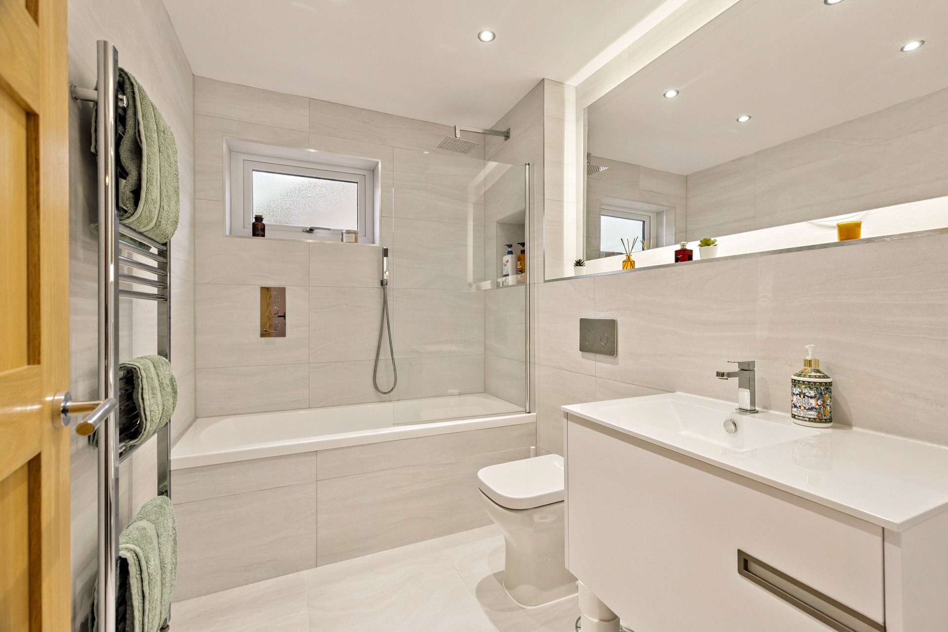 51g Montrose Drive, Bearsden, G61 3JY - Picture #16