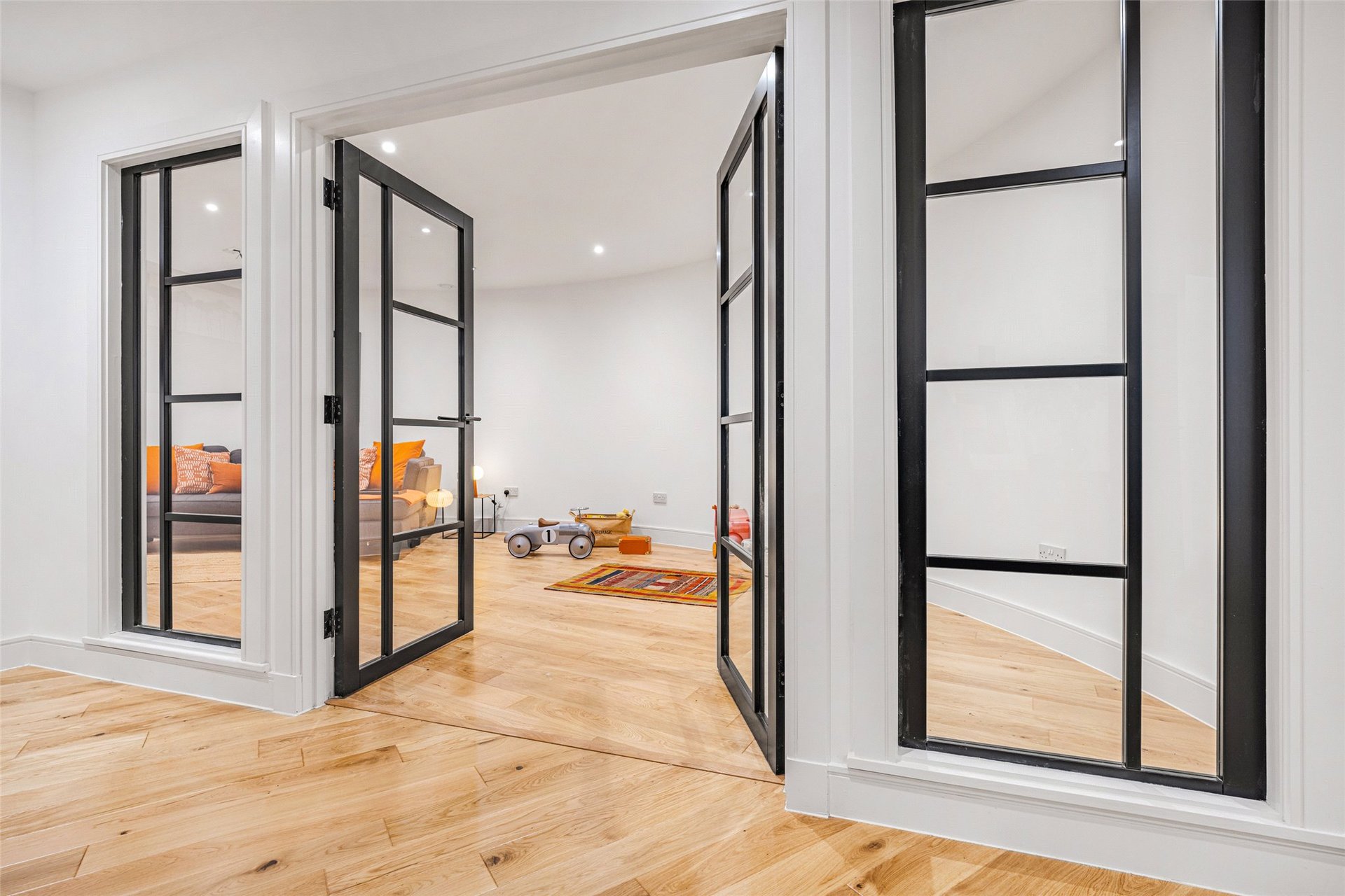 Plot 1 Queens View Crescent, Dumgoyne, Glasgow, Stirlingshire, G63 9QP - Picture #5