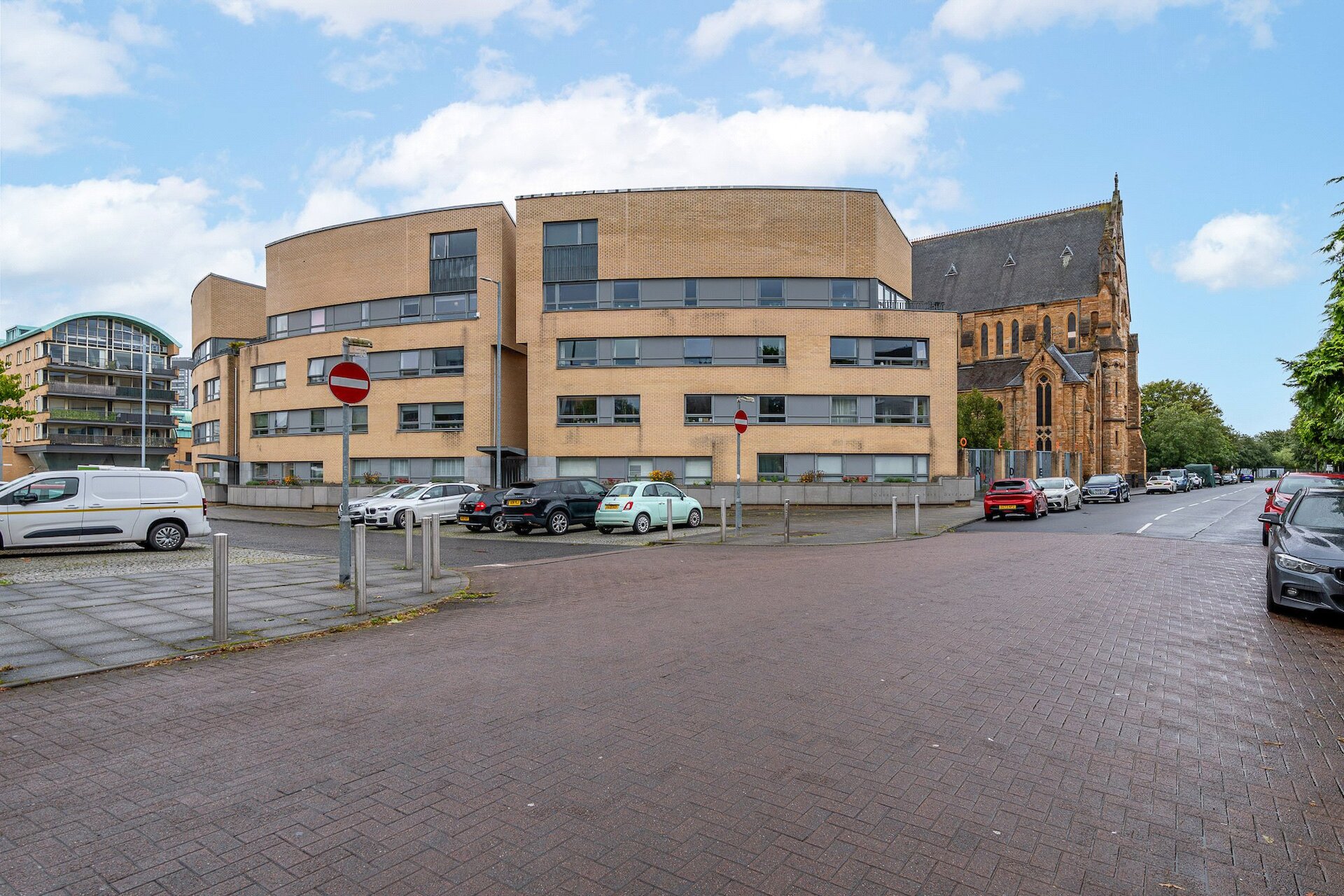 Flat 0/3, 37 Queen Elizabeth Gardens, New Gorbals, Glasgow, G5 0UH - Picture #1