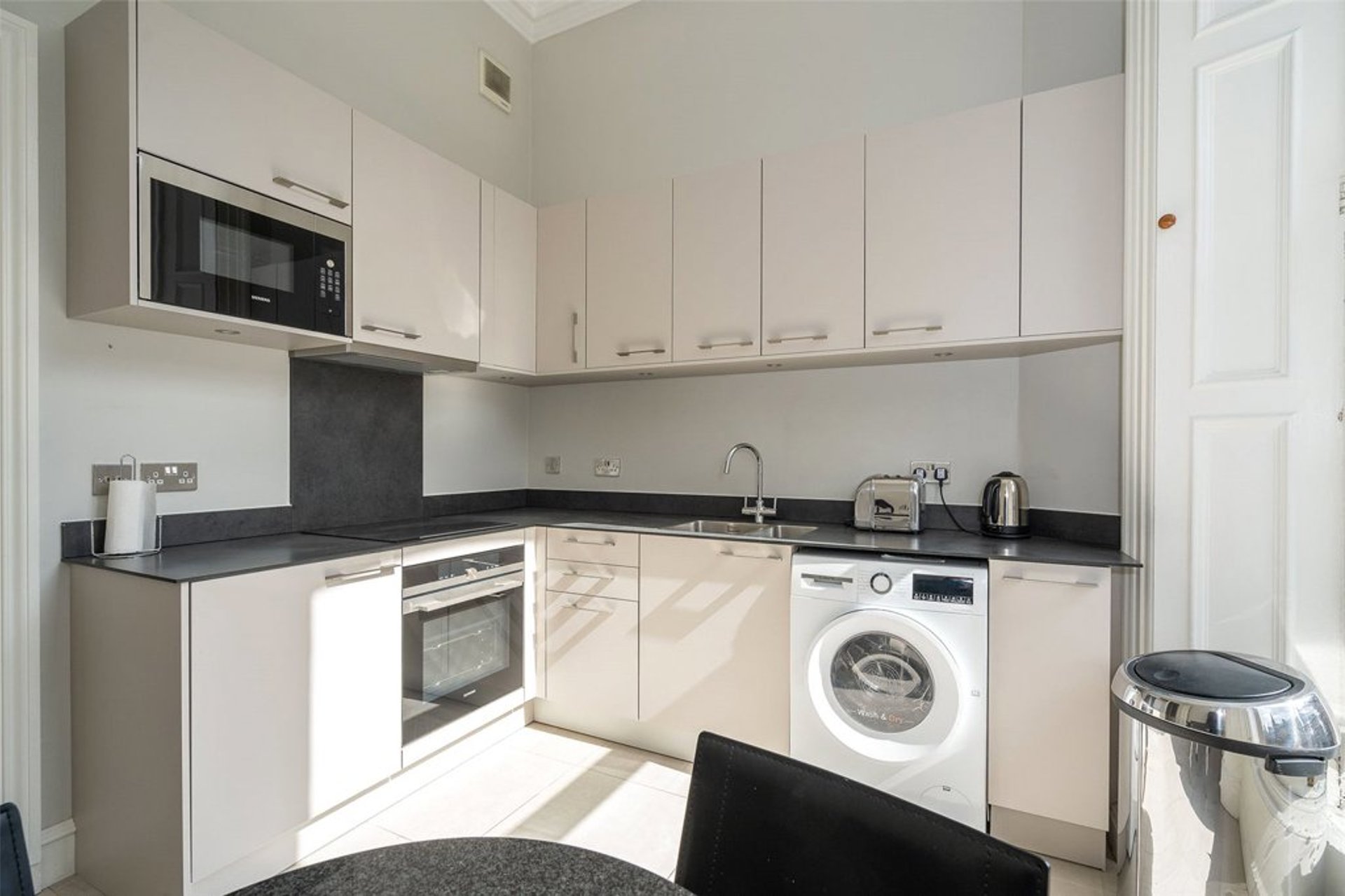 Flat 4, 9 Chester Street, Edinburgh, EH3 7RF - Picture #13