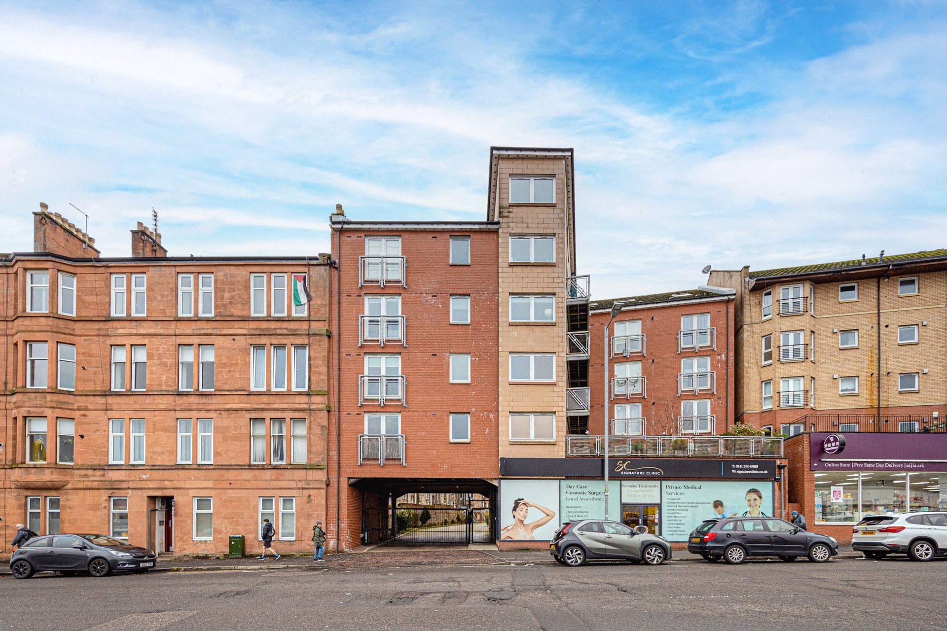 3/2, 49 Crow Road, Partick, Glasgow, G11 7SH - Picture #2