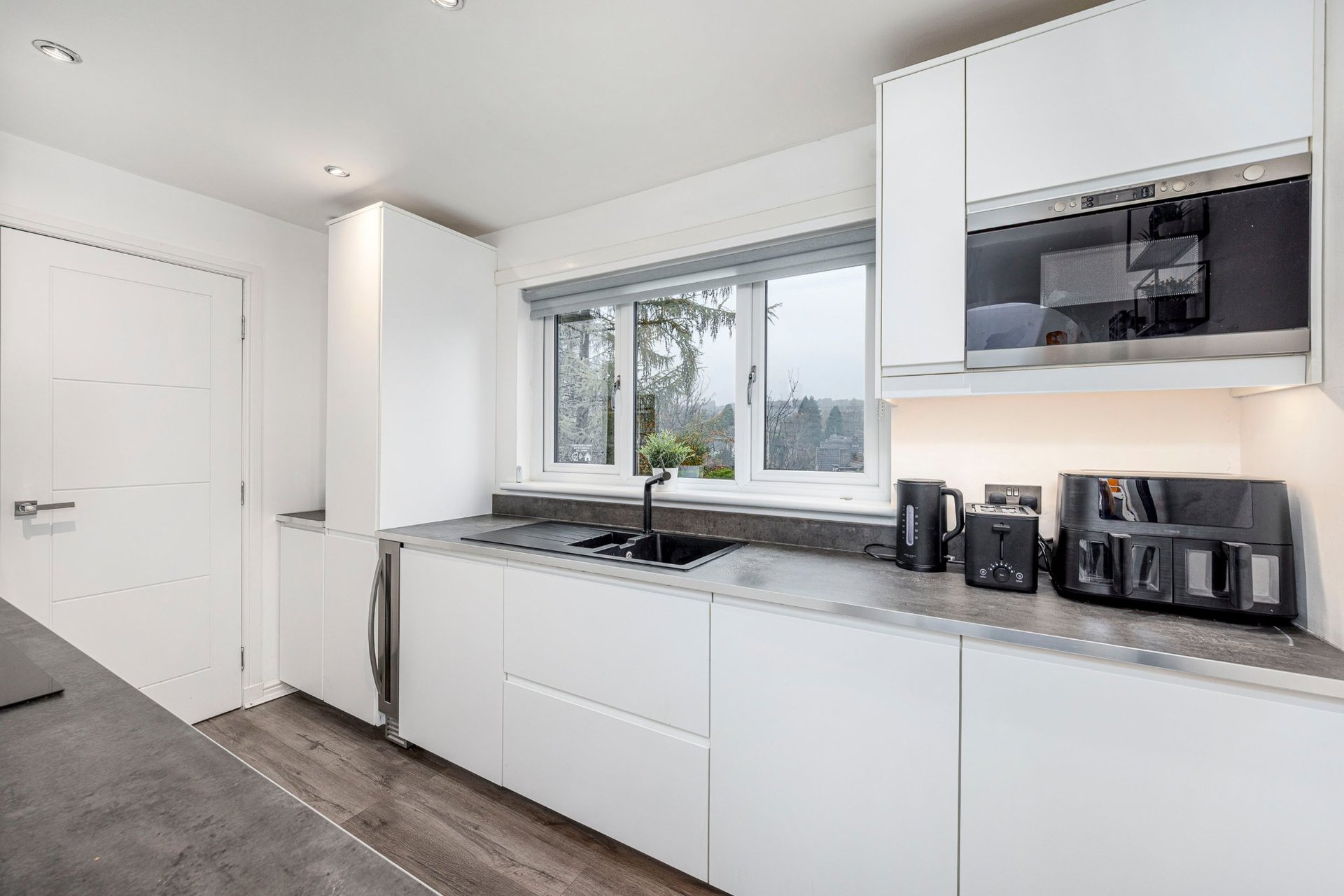 21 Burncrooks Avenue, Bearsden, G61 4NL - Picture #13