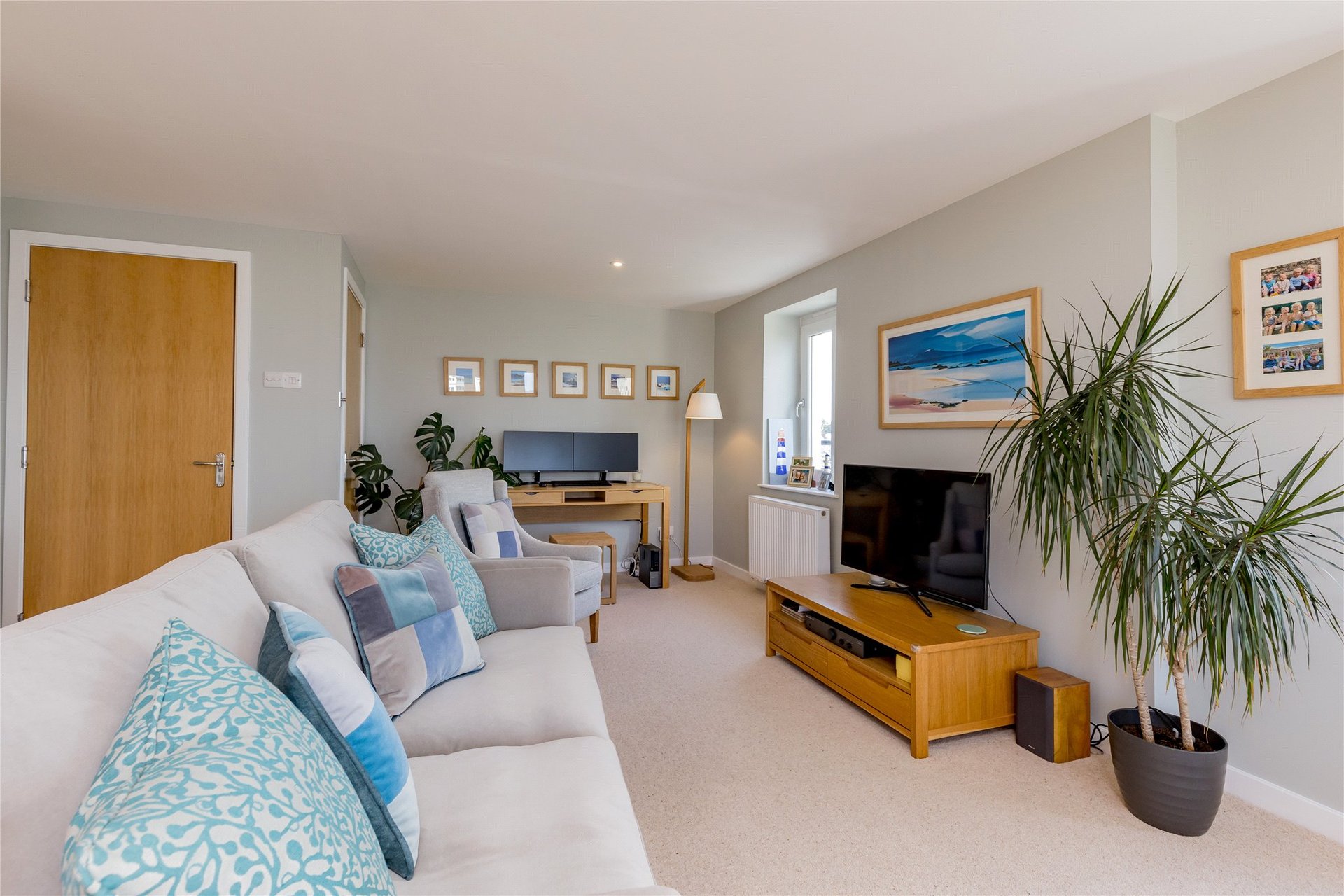 Flat 8, 68 Newhaven Place, Edinburgh, EH6 4TG - Picture #7
