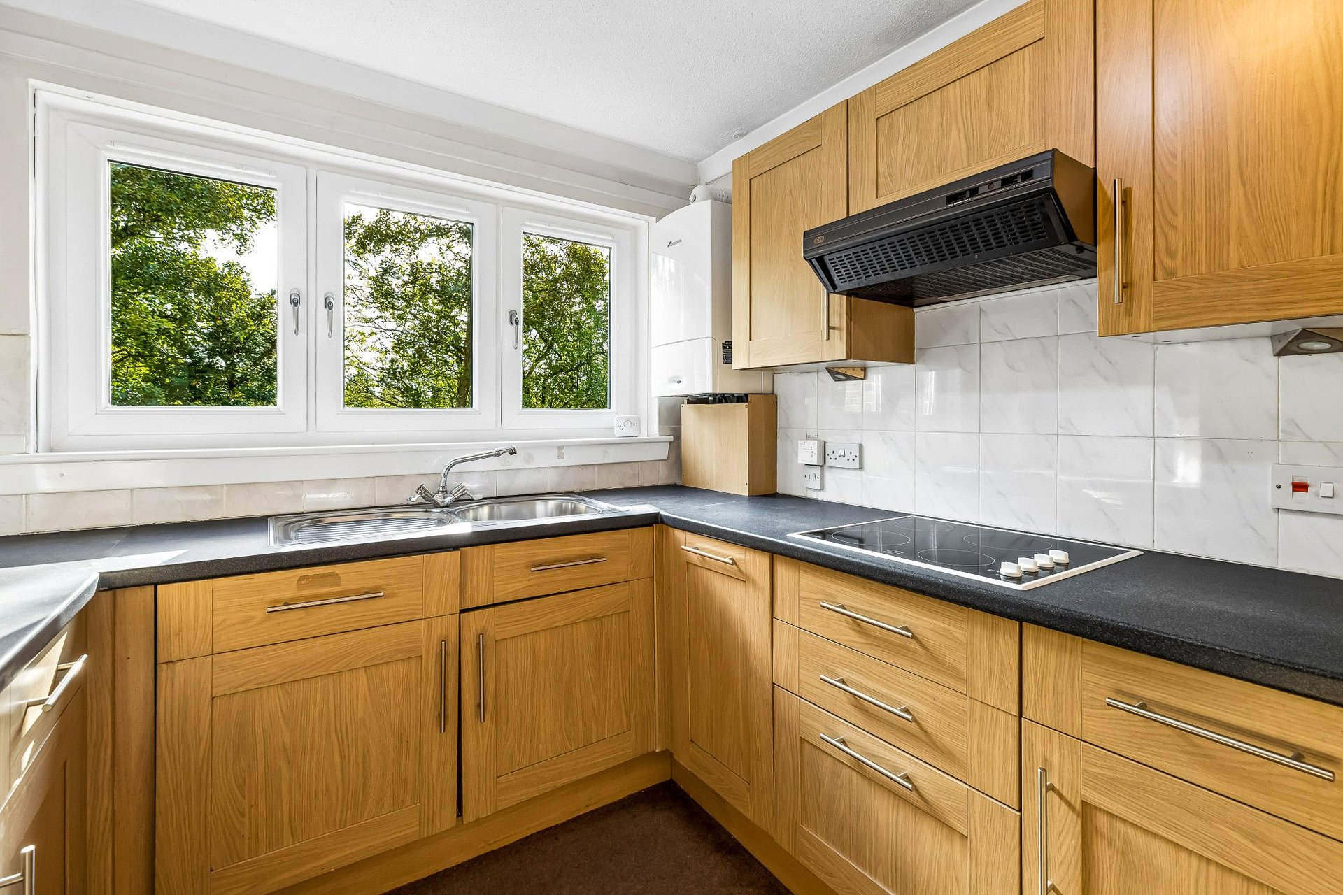 1A Roman Court, Bearsden, G61 2NW - Picture #12