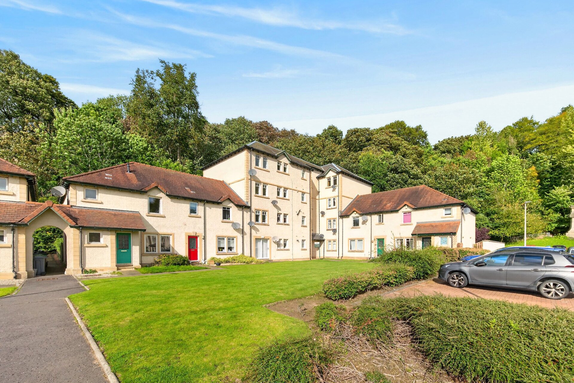 21 Bellerophon Drive, Penicuik, Midlothian, EH26 8NU - Picture #1