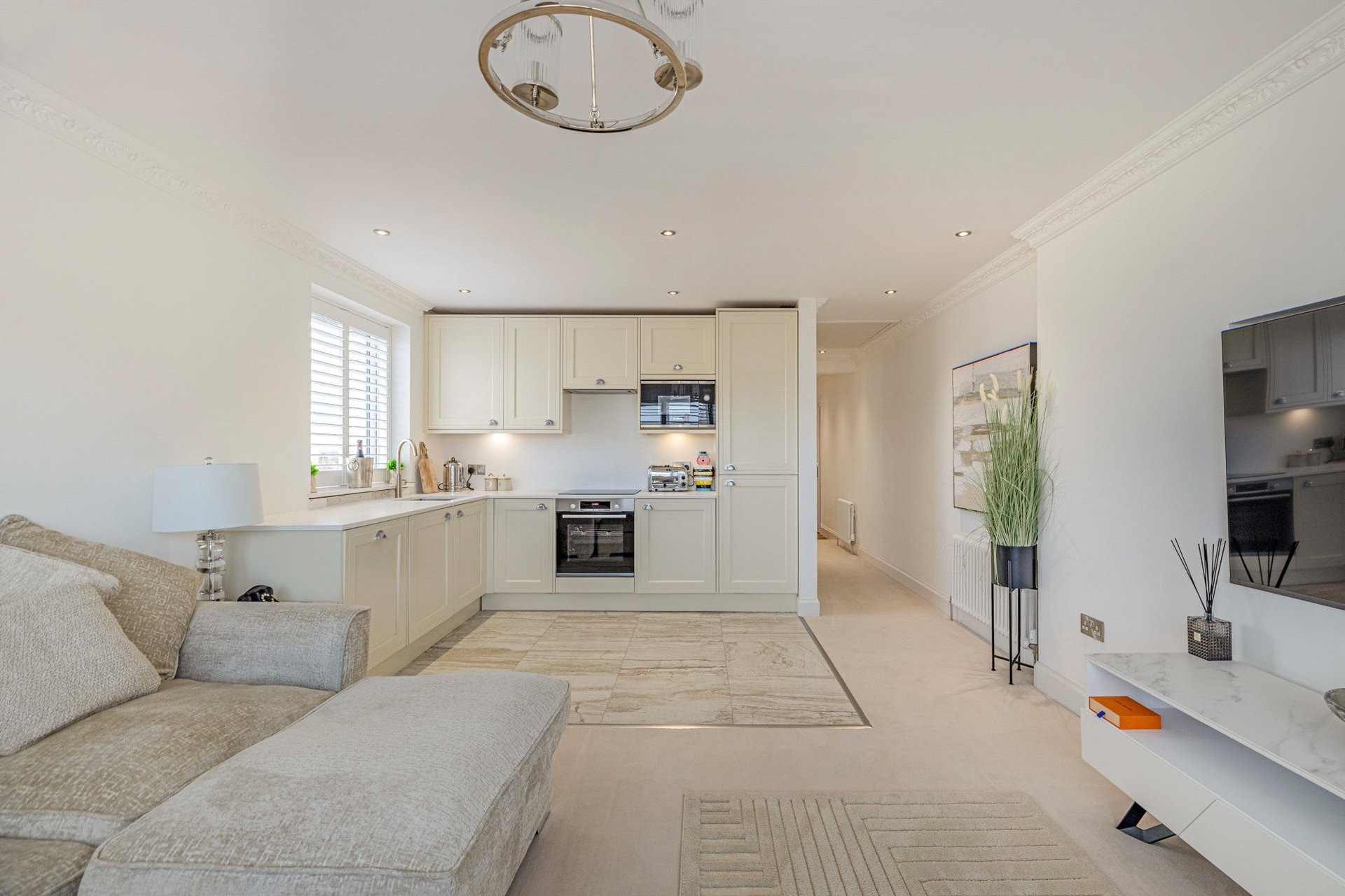 2H Glasgow Road, Eaglesham, Glasgow, East Renfrewshire, G76 0JQ - Picture #6
