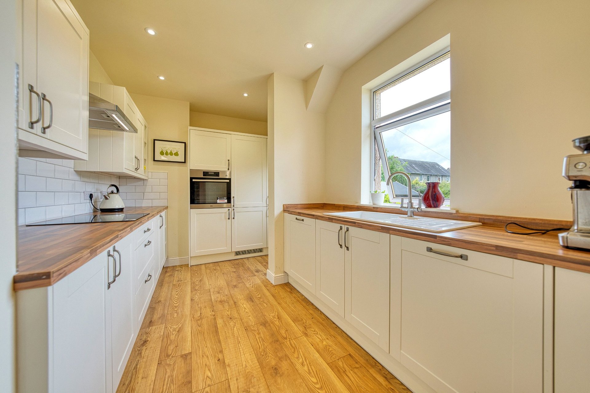 36 Balvie Road, Milngavie, G62 7EE - Picture #11