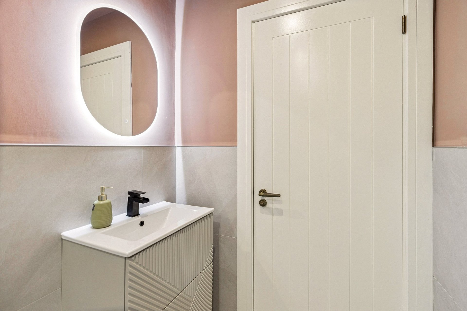 162 Ayr Road, Newton Mearns, Glasgow, G77 6EE - Picture #35