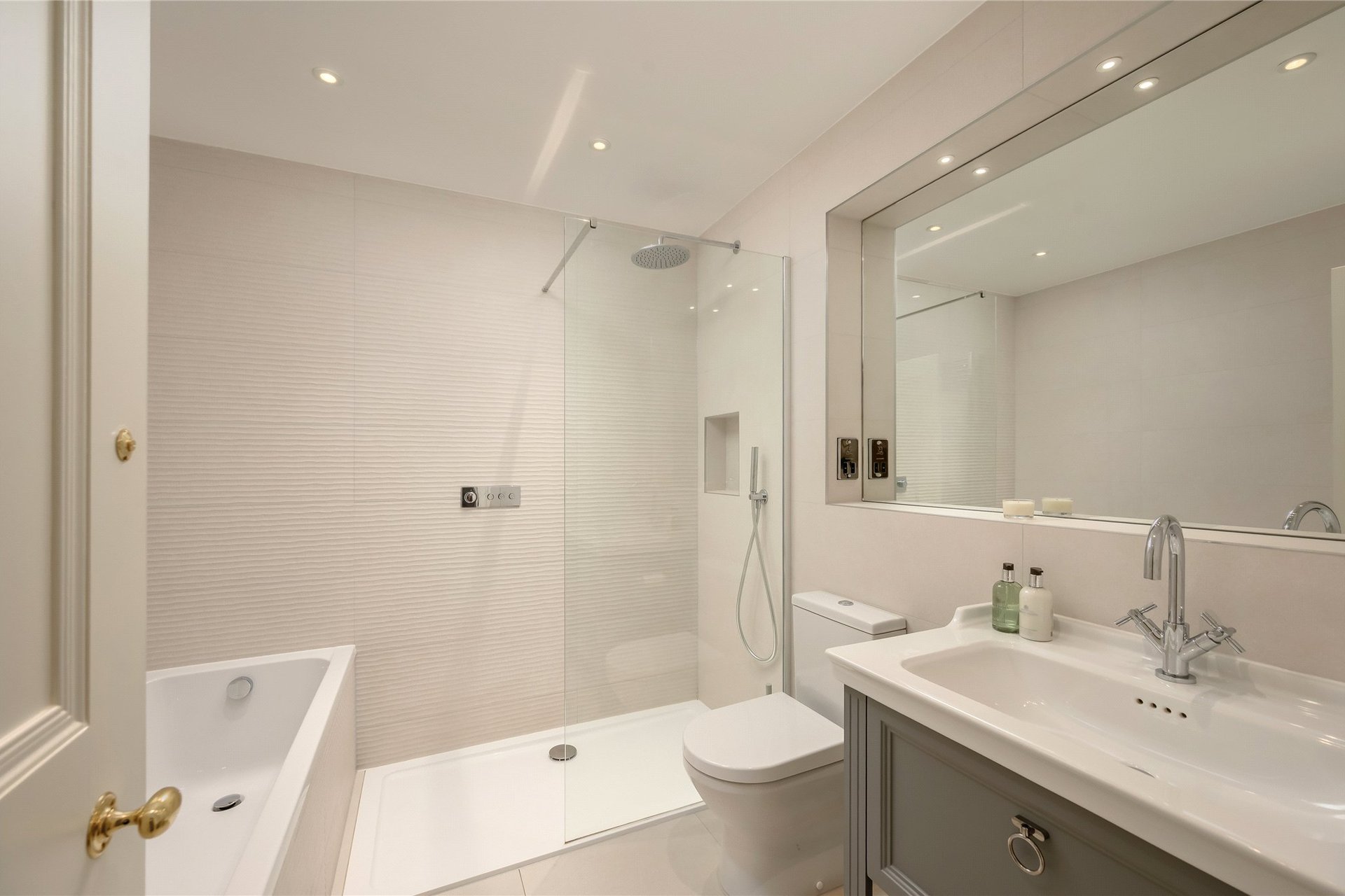 32 Henderson Row, Edinburgh, Midlothian, EH3 5DN - Picture #16