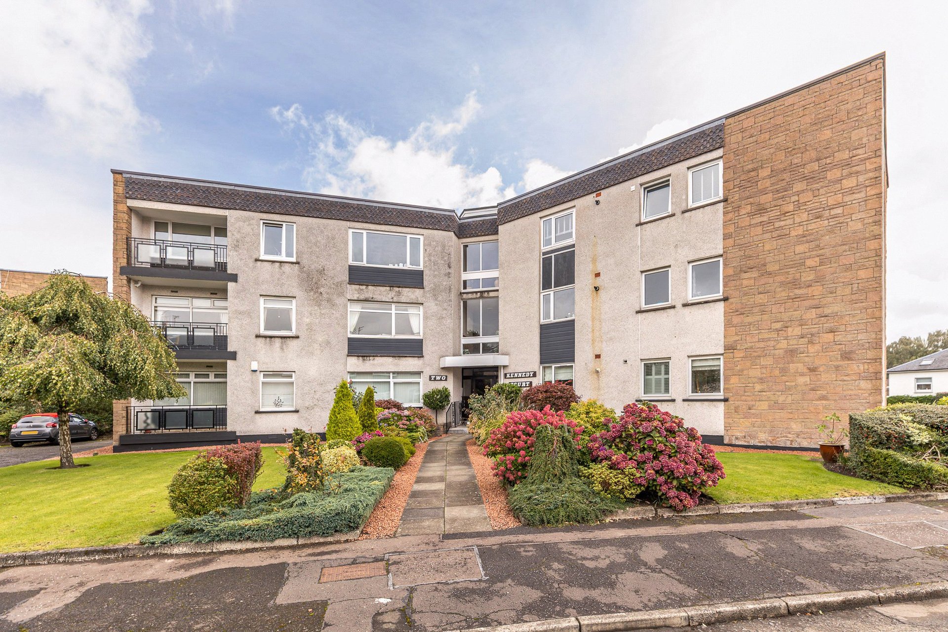 1/2 Kennedy Court, 2 Braidholm Crescent, Giffnock, Glasgow, East Renfrewshire, G46 6HQ - Picture #1