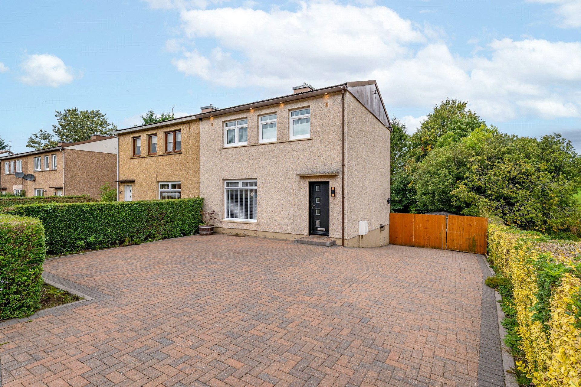 18 Limecraigs Crescent, Paisley, Renfrewshire, PA2 8RF - Picture #2