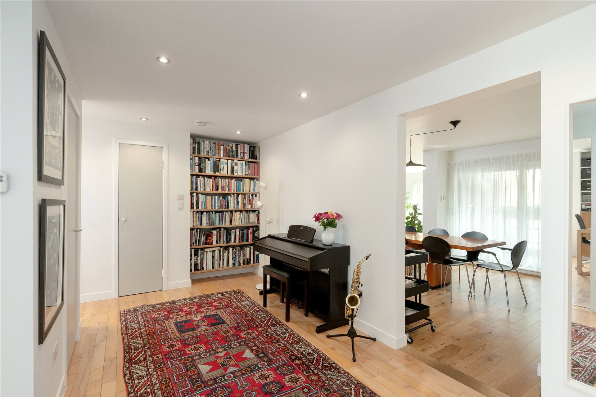 Flat 4, 6 Rocheid Park, Edinburgh, EH4 1RP - Picture #3