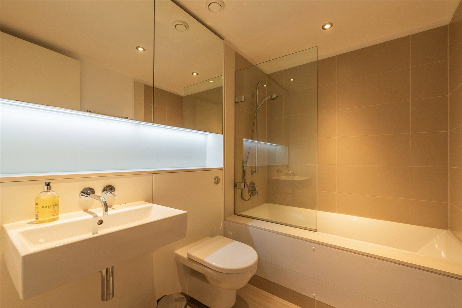 Flat 9, 15 Simpson Loan, Edinburgh, Midlothian, EH3 9GB - Picture #12