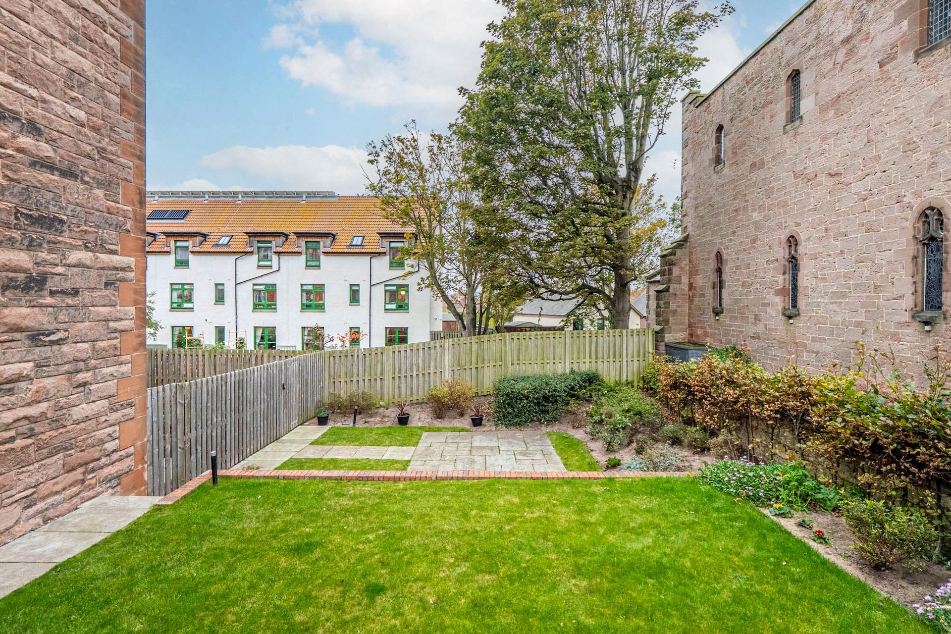 2/2 Archer House, 36 Main Street, Gullane, EH31 2AA - Picture #28