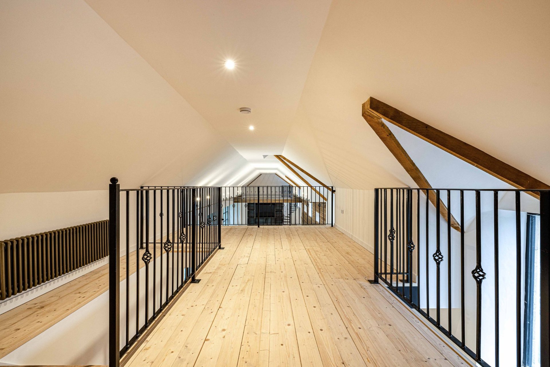 Sunnybrae Lodge, Galashiels Road, Walkerburn, Scottish Borders, EH43 6AA - Picture #28
