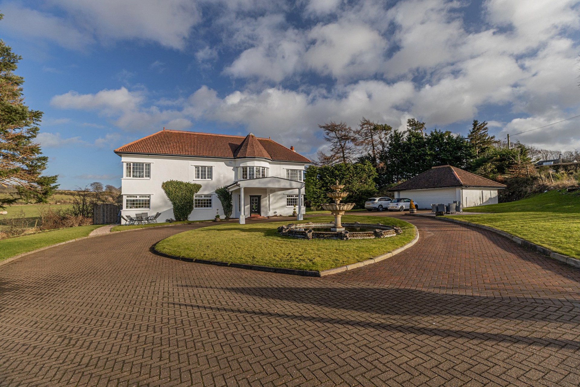 Braefoot House, Kittochside Road, Carmunnock, Glasgow, G76 9EP - Picture #2