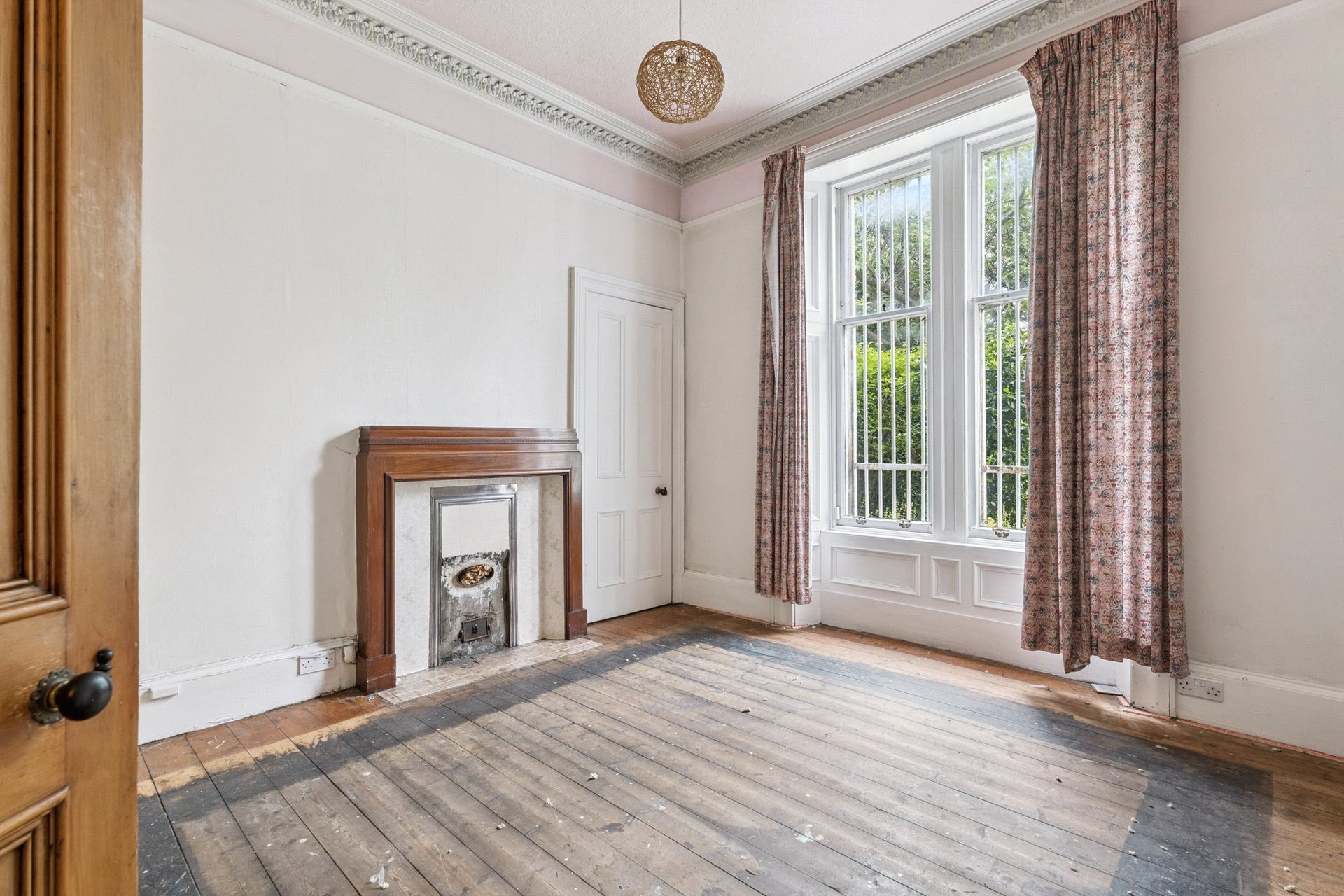 4 Fleurs Avenue, Dumbreck, Glasgow, G41 5BE - Picture #7