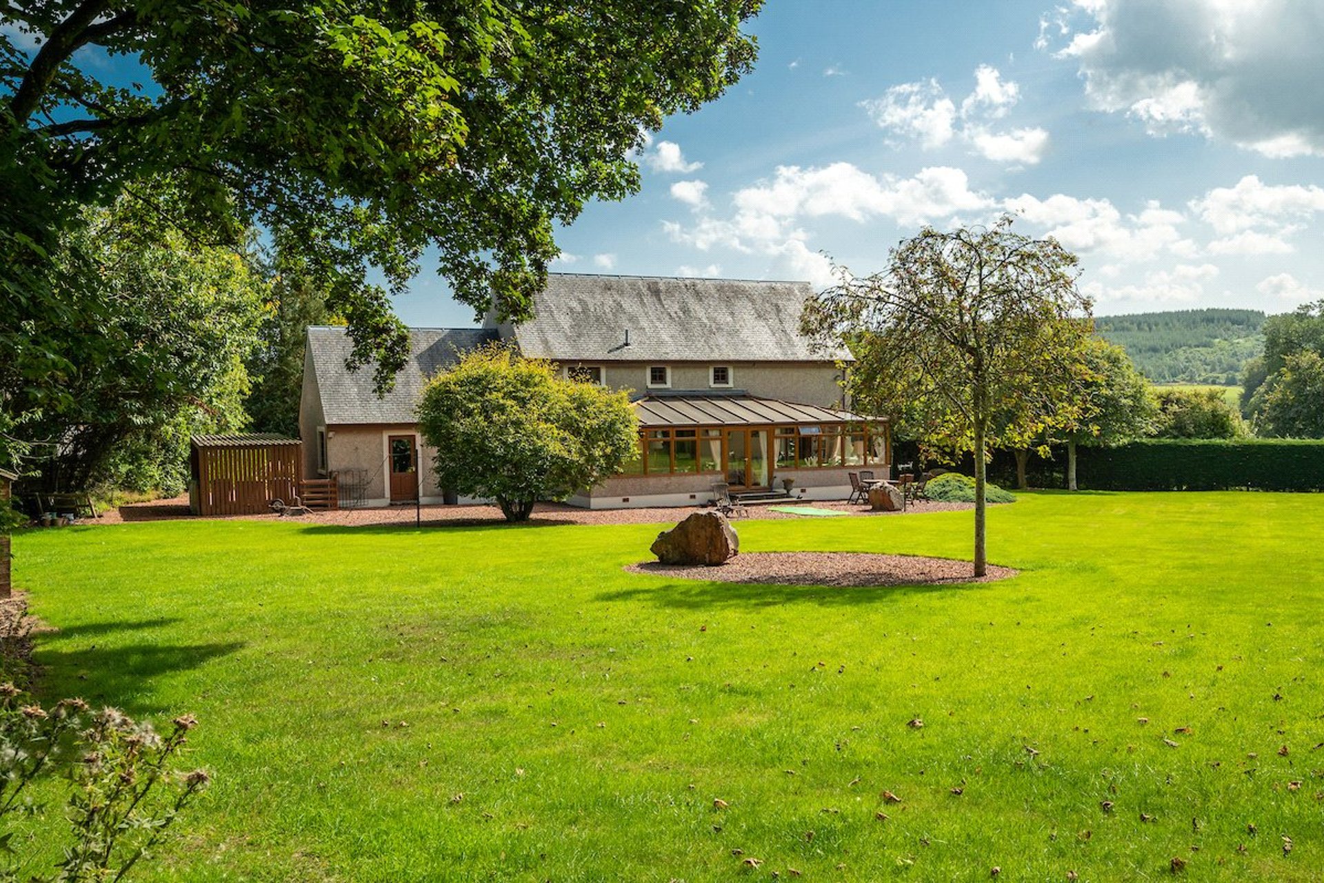 Hazeldene, 7 Mackenzie Gardens, Dolphinton, West Linton, South Lanarkshire, EH46 7HS - Picture #2