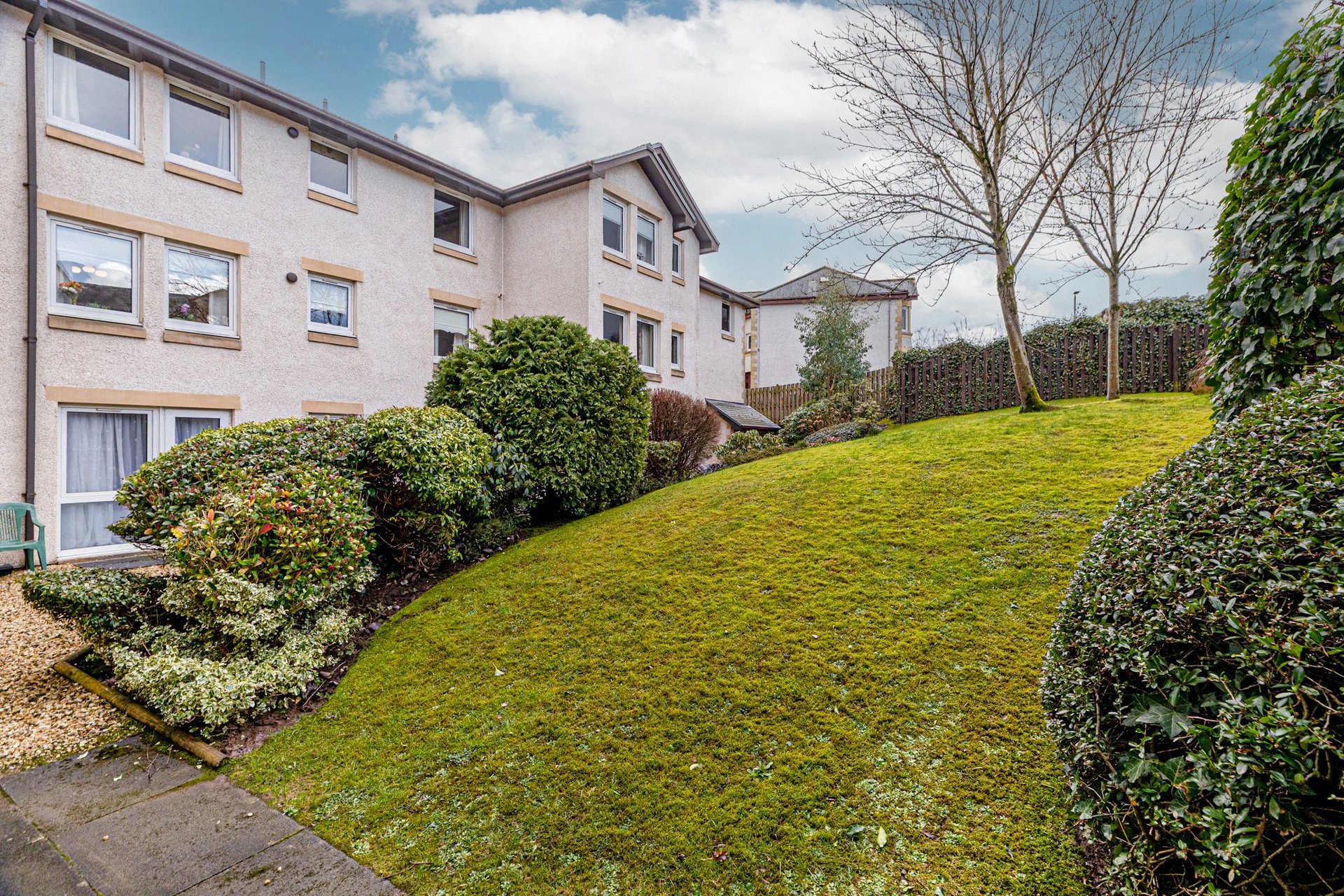 Flat 16, Fairview Court, 46 Main Street, Milngavie, G62 6BU - Picture #2
