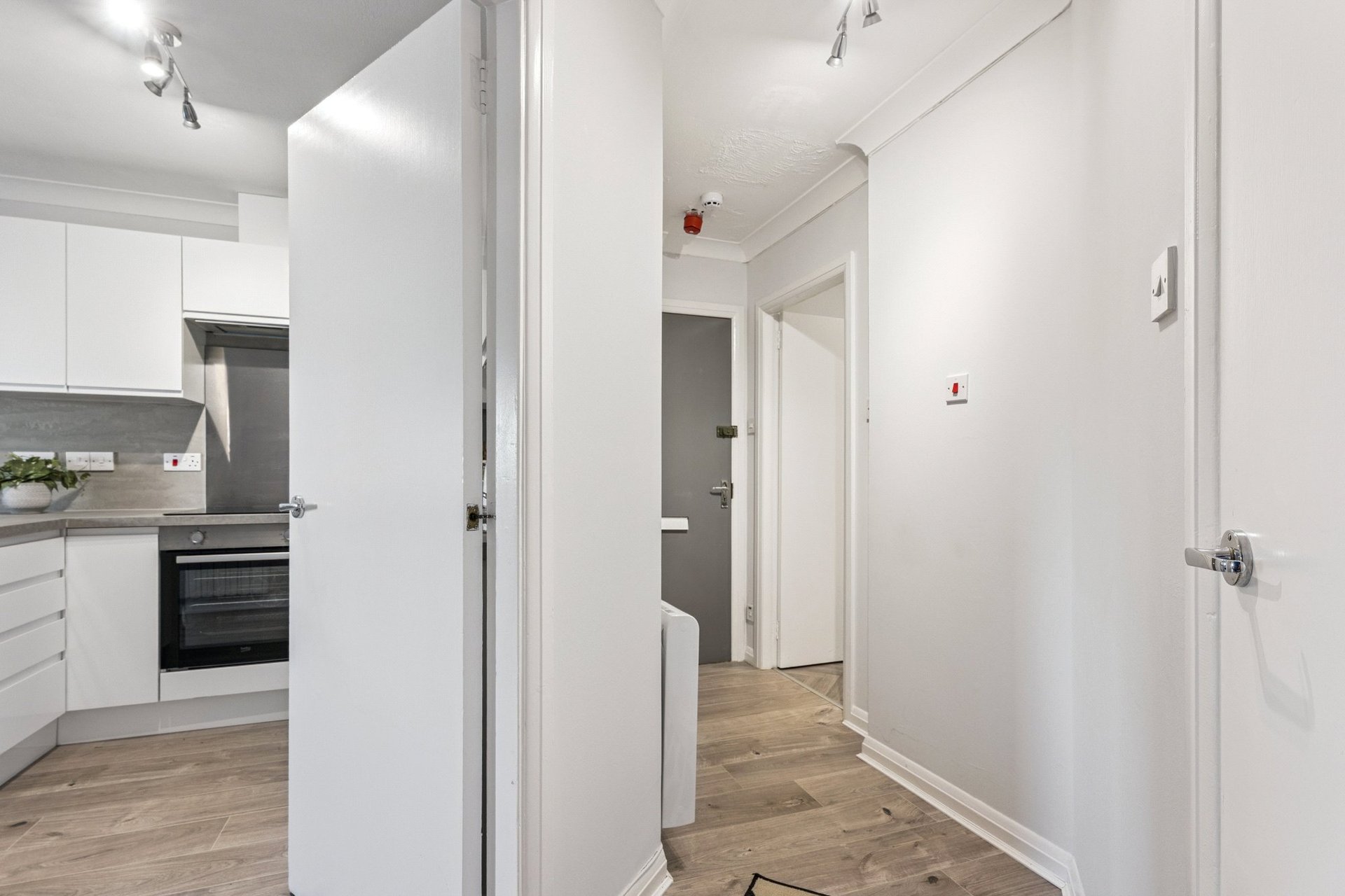Flat 4, Norval Court, 12 Norval Street, Partick, Glasgow, G11 7RX - Picture #10