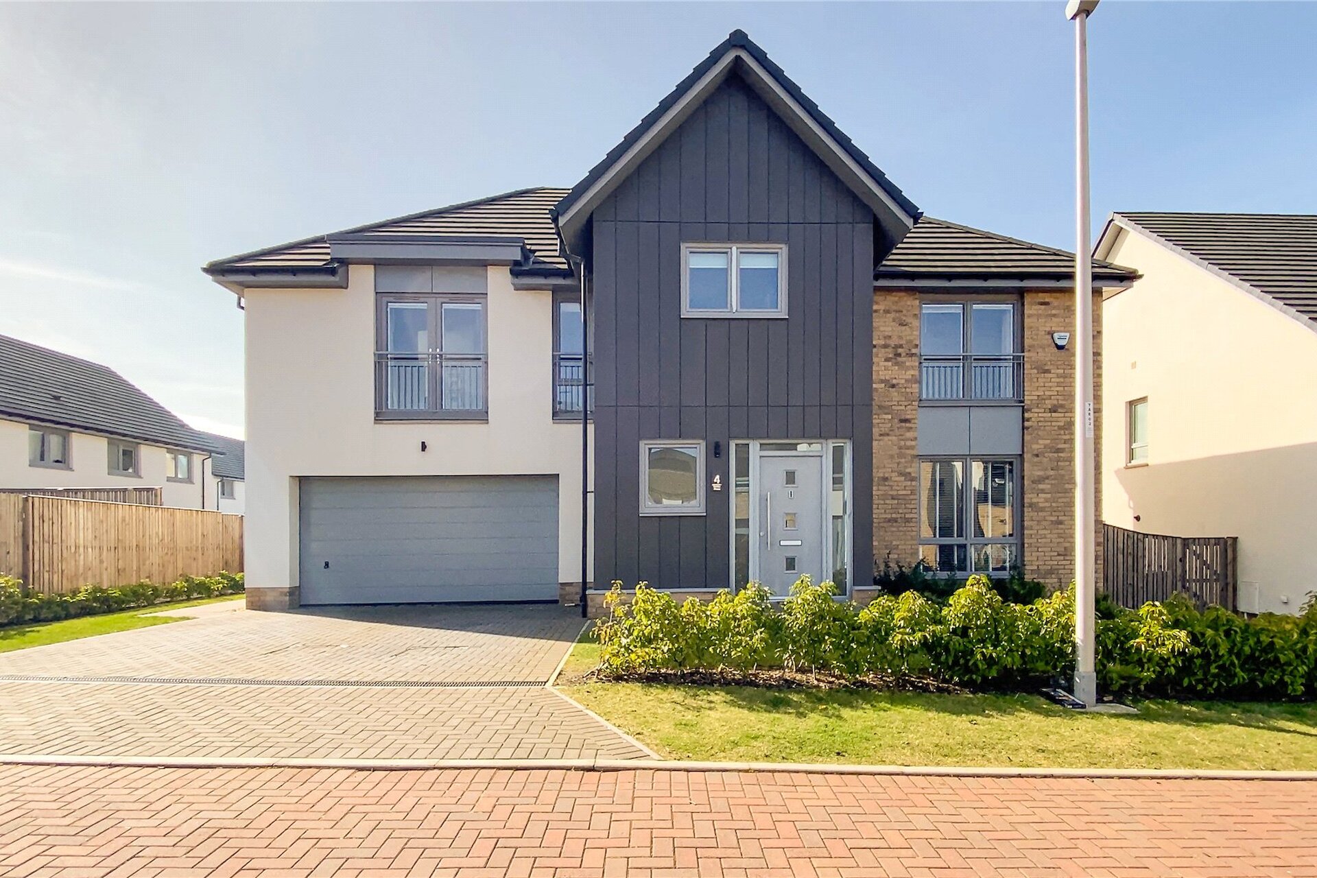 4 Yarrow Place, Edinburgh, Midlothian, EH4 8FY - Picture #1