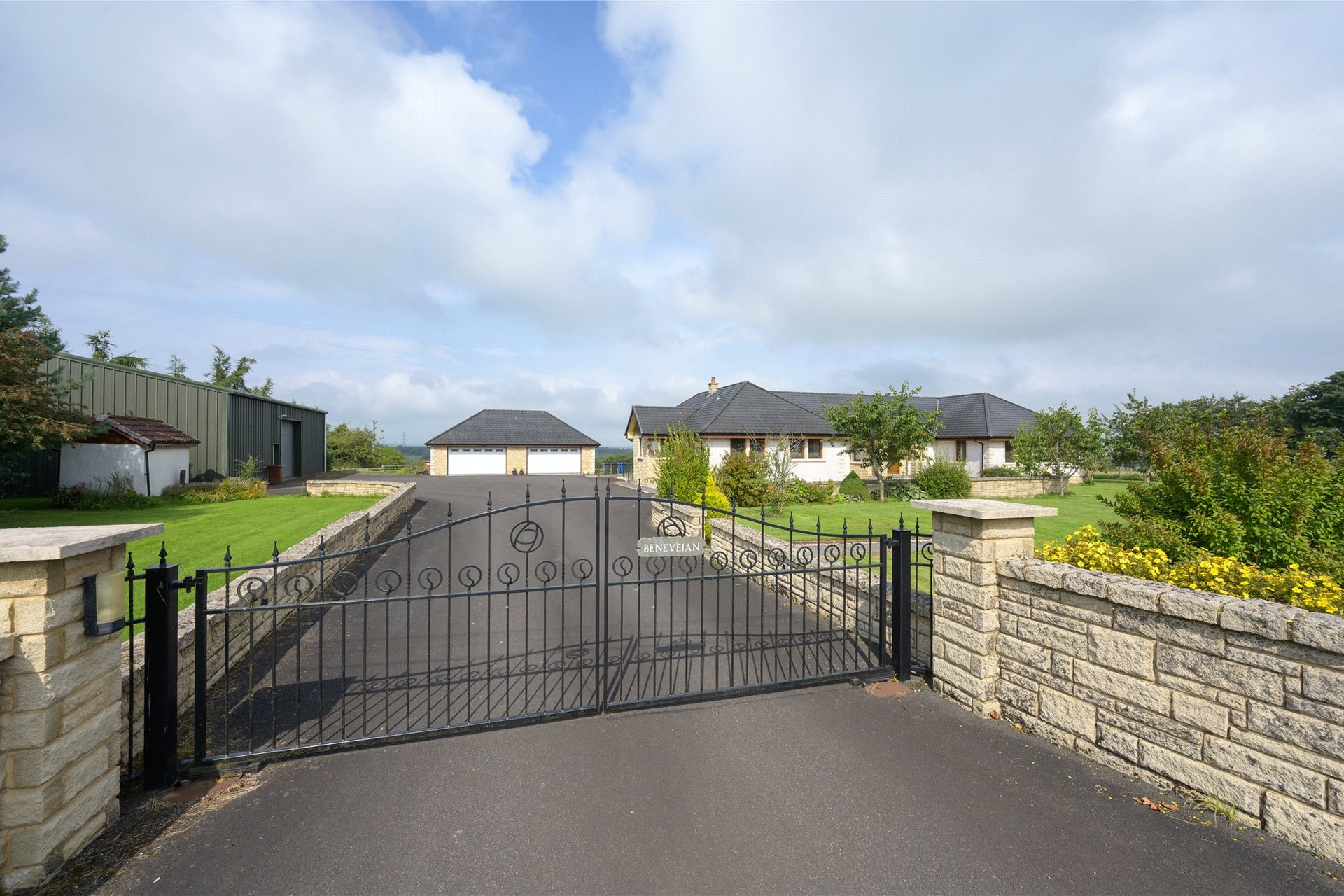Beneveian, 1 West Mains Crofts, West Calder, West Lothian, EH55 8LD - Picture #23