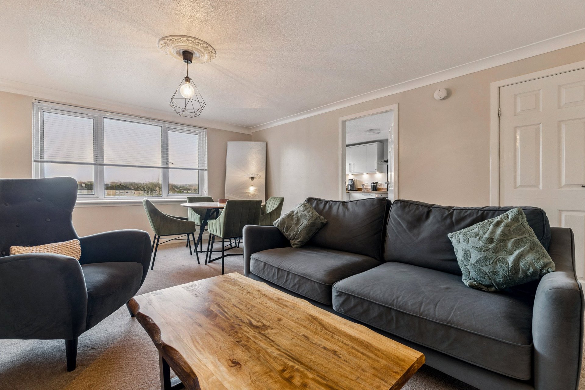 Flat D, 11 Buchanan Drive, Newton Mearns, Glasgow, East Renfrewshire, G77 6QN - Picture #4
