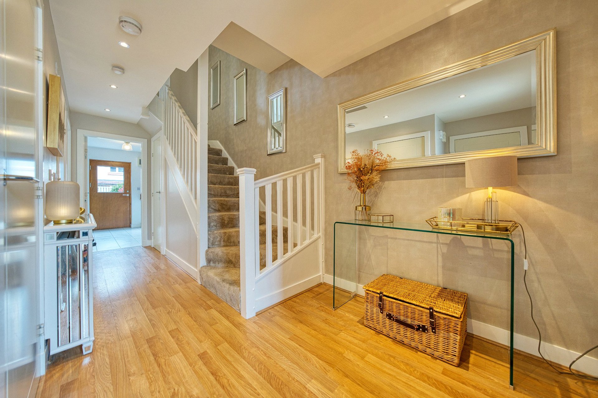 34 Morven Drive, Clarkston, Glasgow, G76 7NH - Picture #4