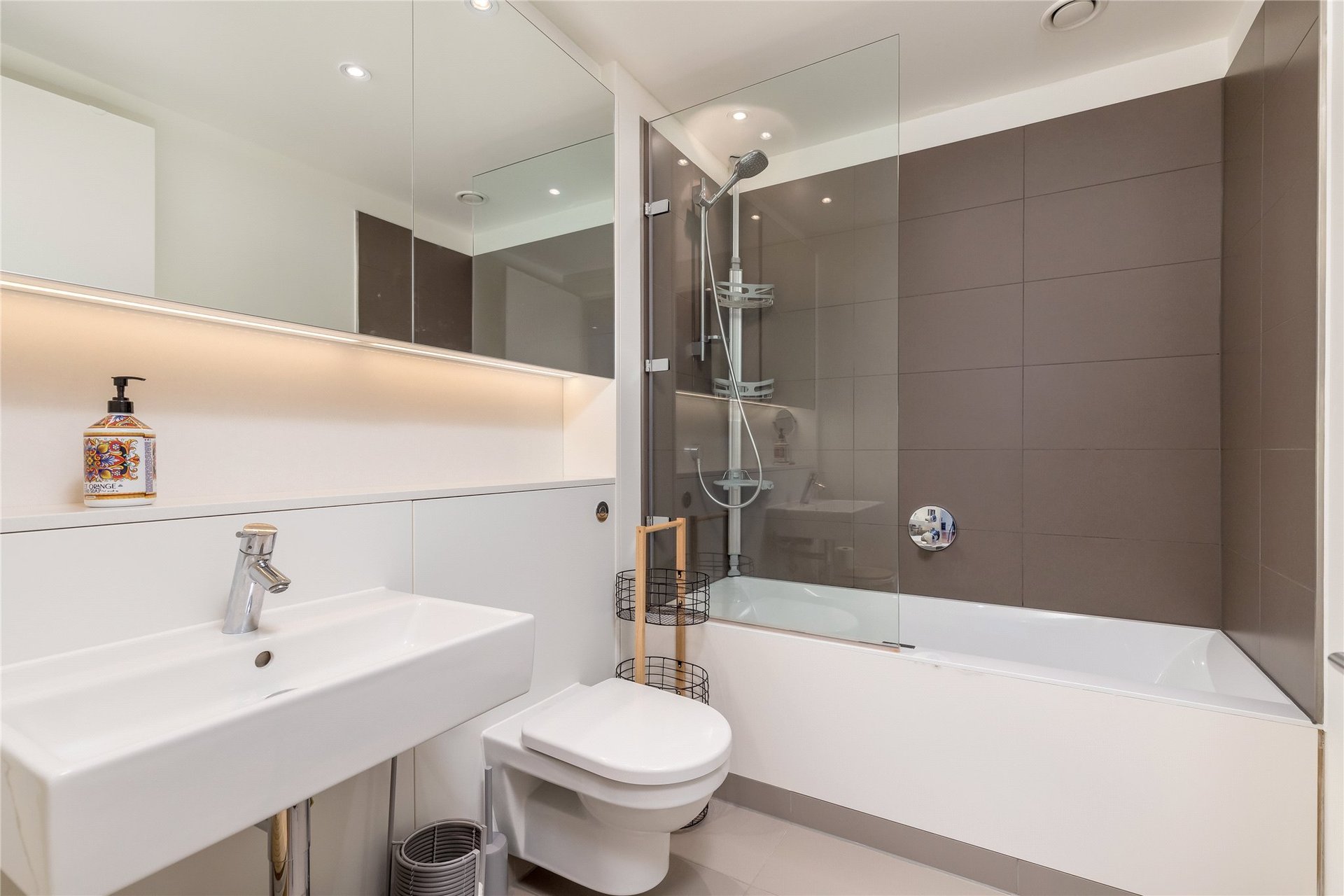 Flat 23, 8 Simpson Loan, Edinburgh, Midlothian, EH3 9GS - Picture #8