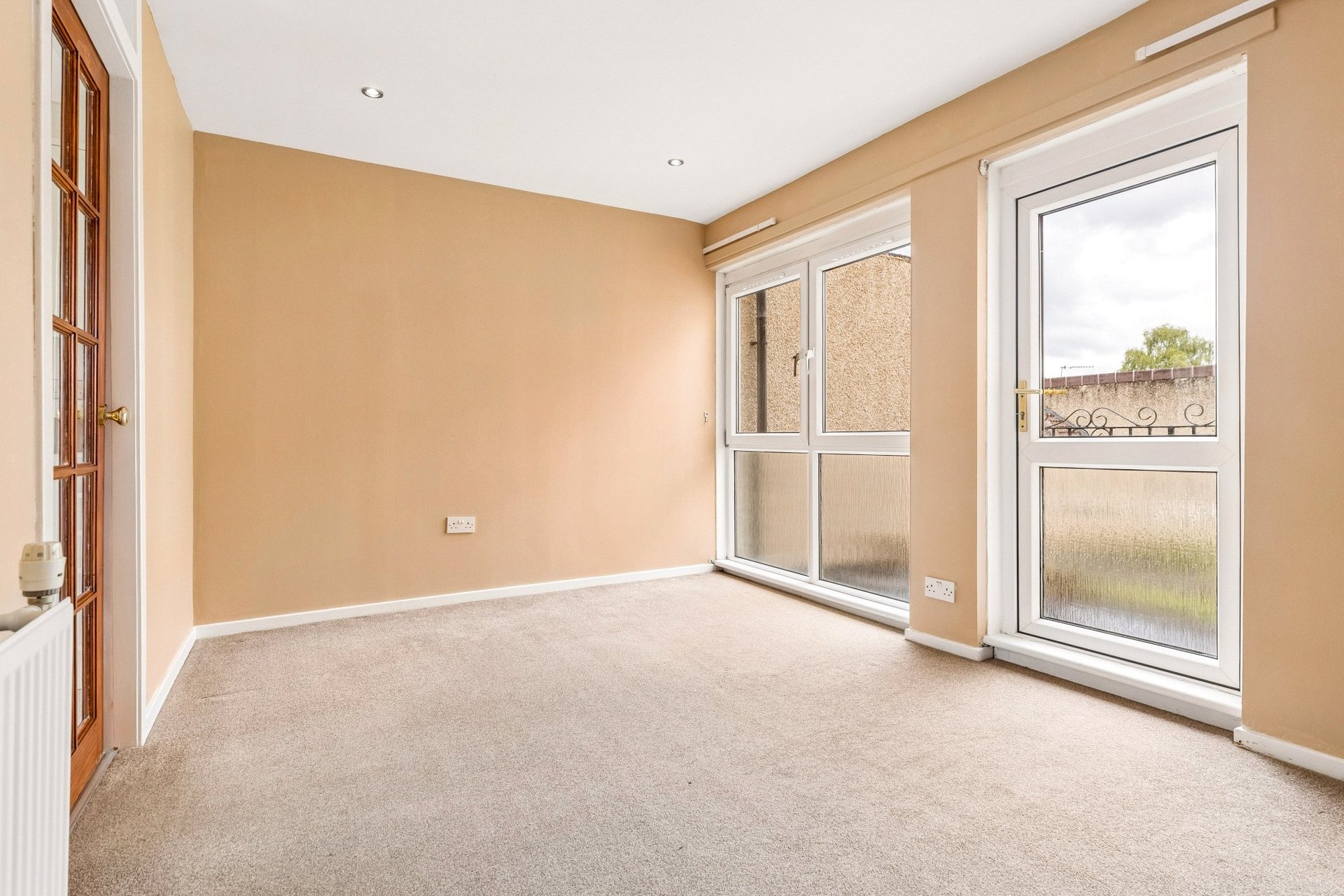 44 Park Avenue, Milngavie, G62 6QR - Picture #2
