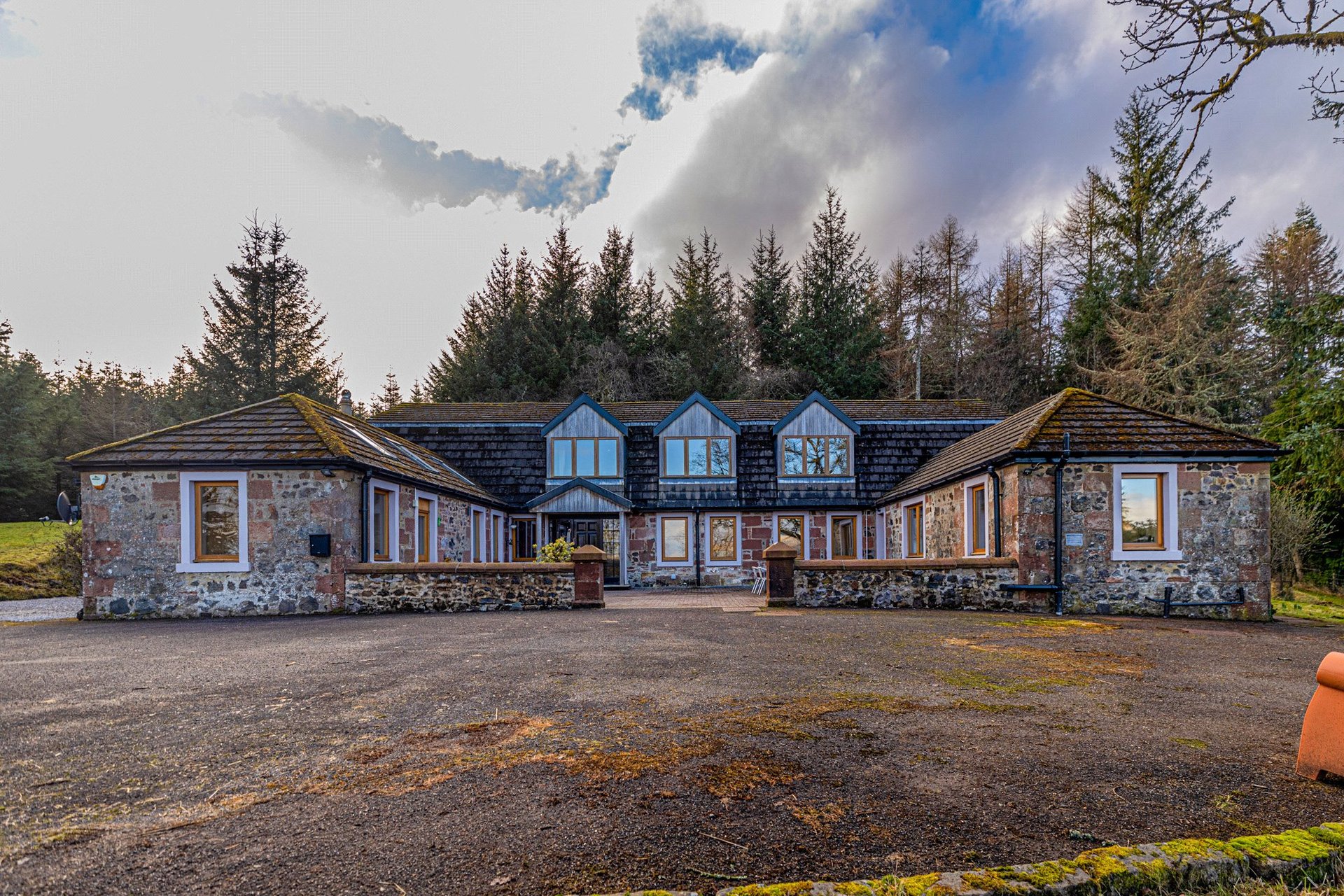 Courtyard Cottage, Blanefield, Stirlingshire, G63 9AX - Picture #3