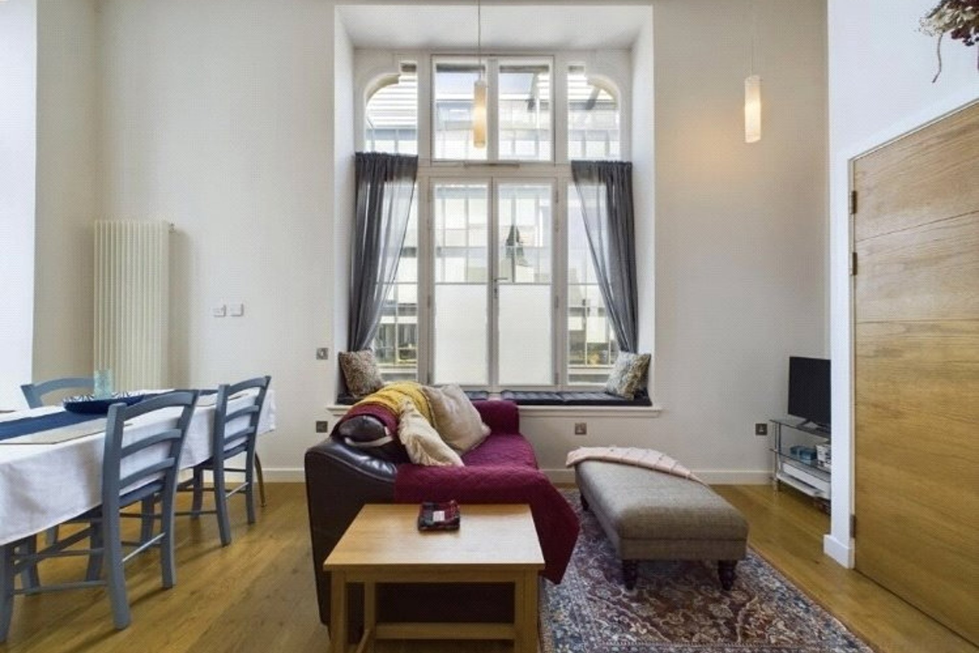 Flat 12, 19 Simpson Loan, Edinburgh, Midlothian, EH3 9BS - Picture #2