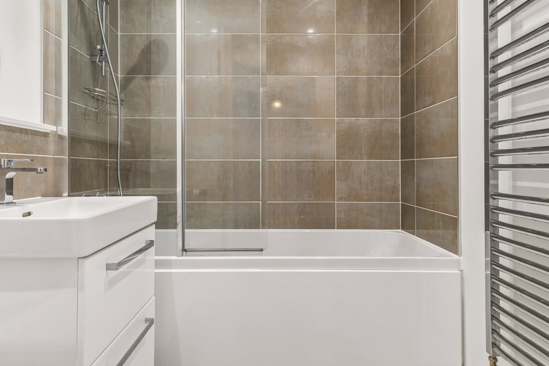 Flat 3/3, 4 Festival Court, Prince's Quay, Glasgow, G51 1BA - Picture #10