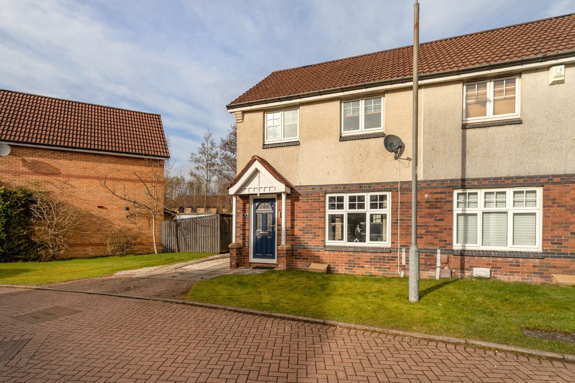 14 Kiloran Place, Newton Mearns, Glasgow, G77 6WT - Picture #2