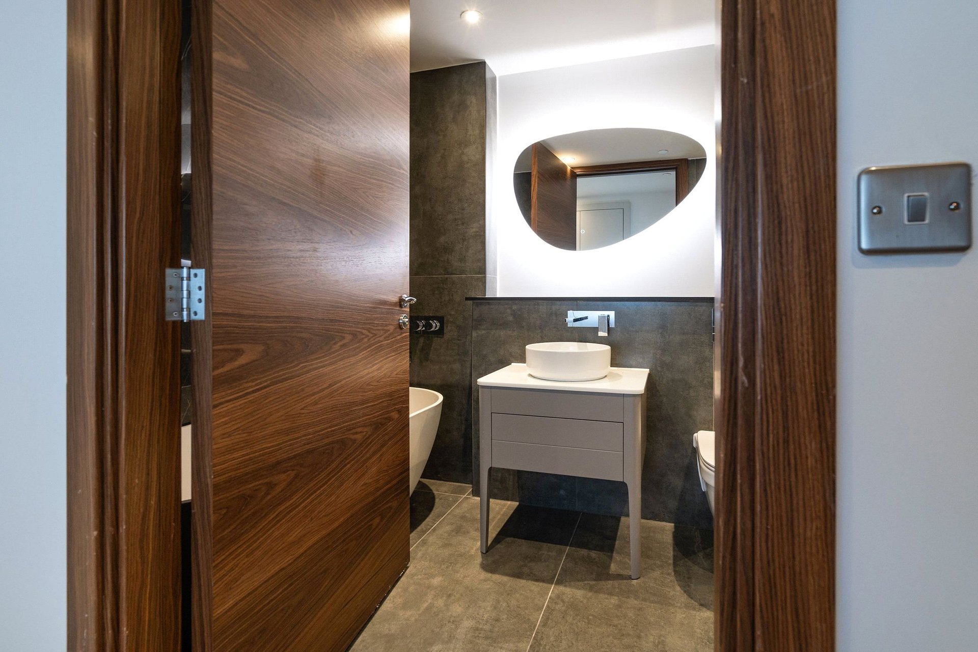 B2-07 Flat 2, 59 Belford Road, Edinburgh, Midlothian, EH4 3BF - Picture #3