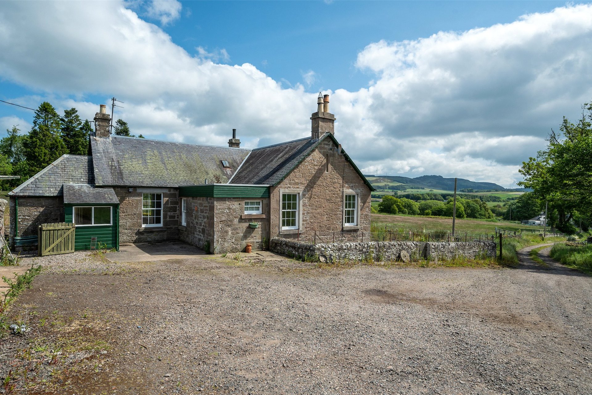 Pitnappie Farmhouse, By Newtyle, Blairgowrie, Angus, PH12 8UR - Picture #2