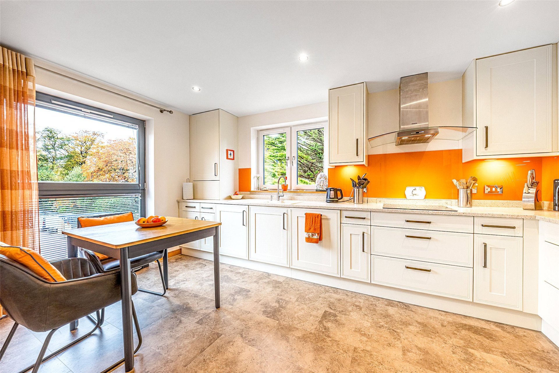8 Thorn Heights, Bearsden, G61 4AZ - Picture #12