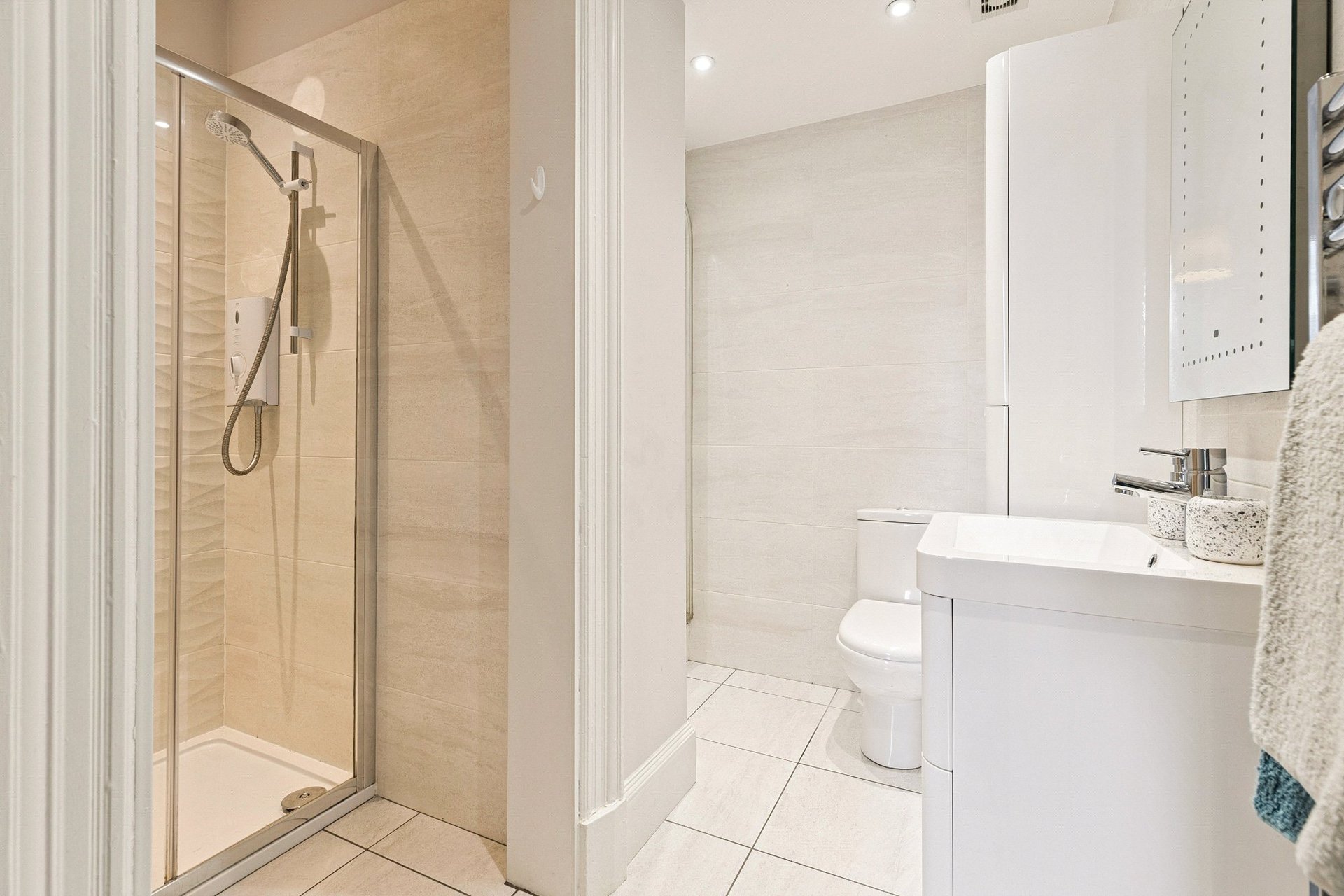 Main Door, 94 Gibson Street, Hillhead, Glasgow, G12 8LD - Picture #21