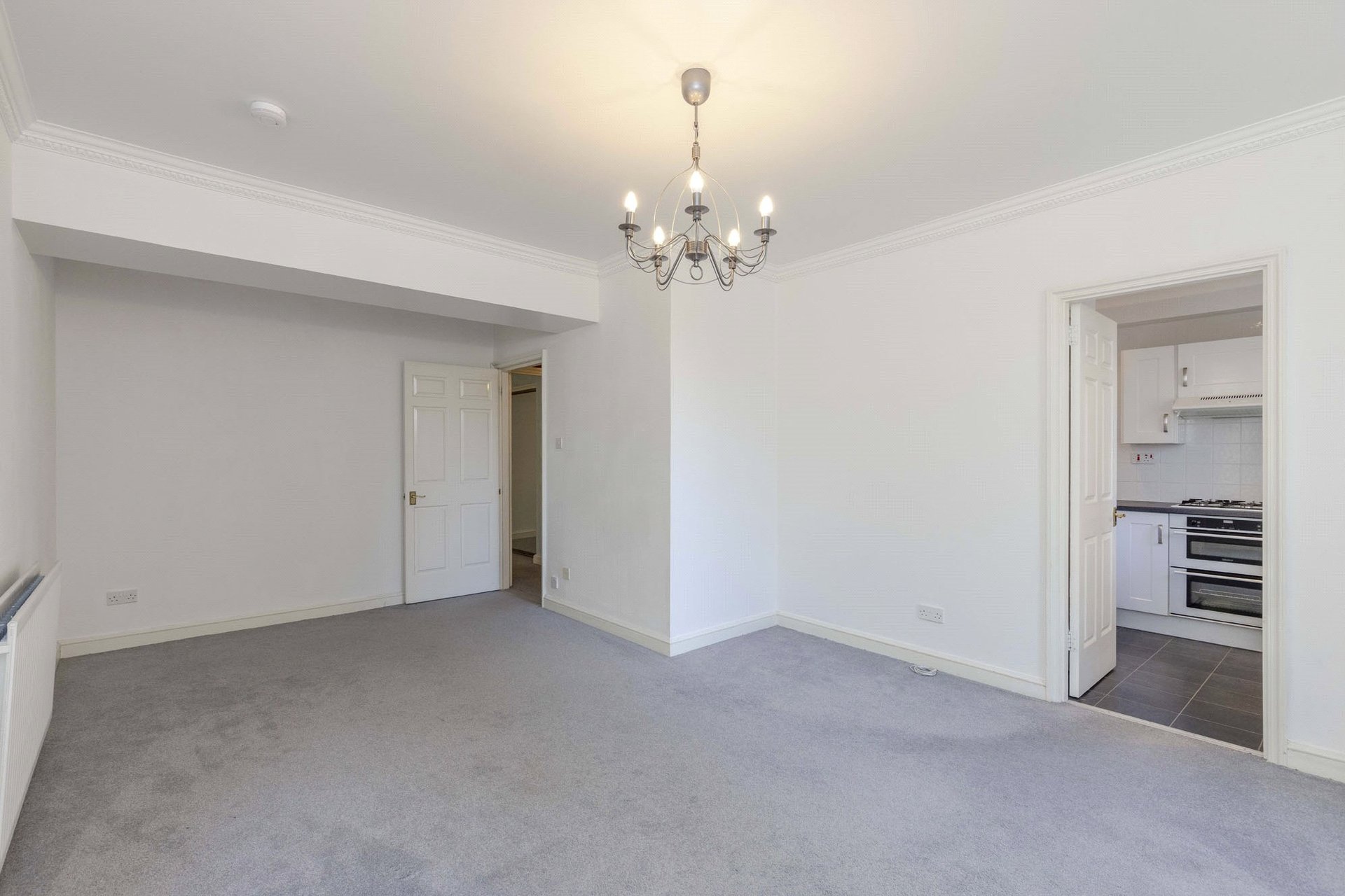 19/3 East Parkside, Edinburgh, EH16 5XN - Picture #2